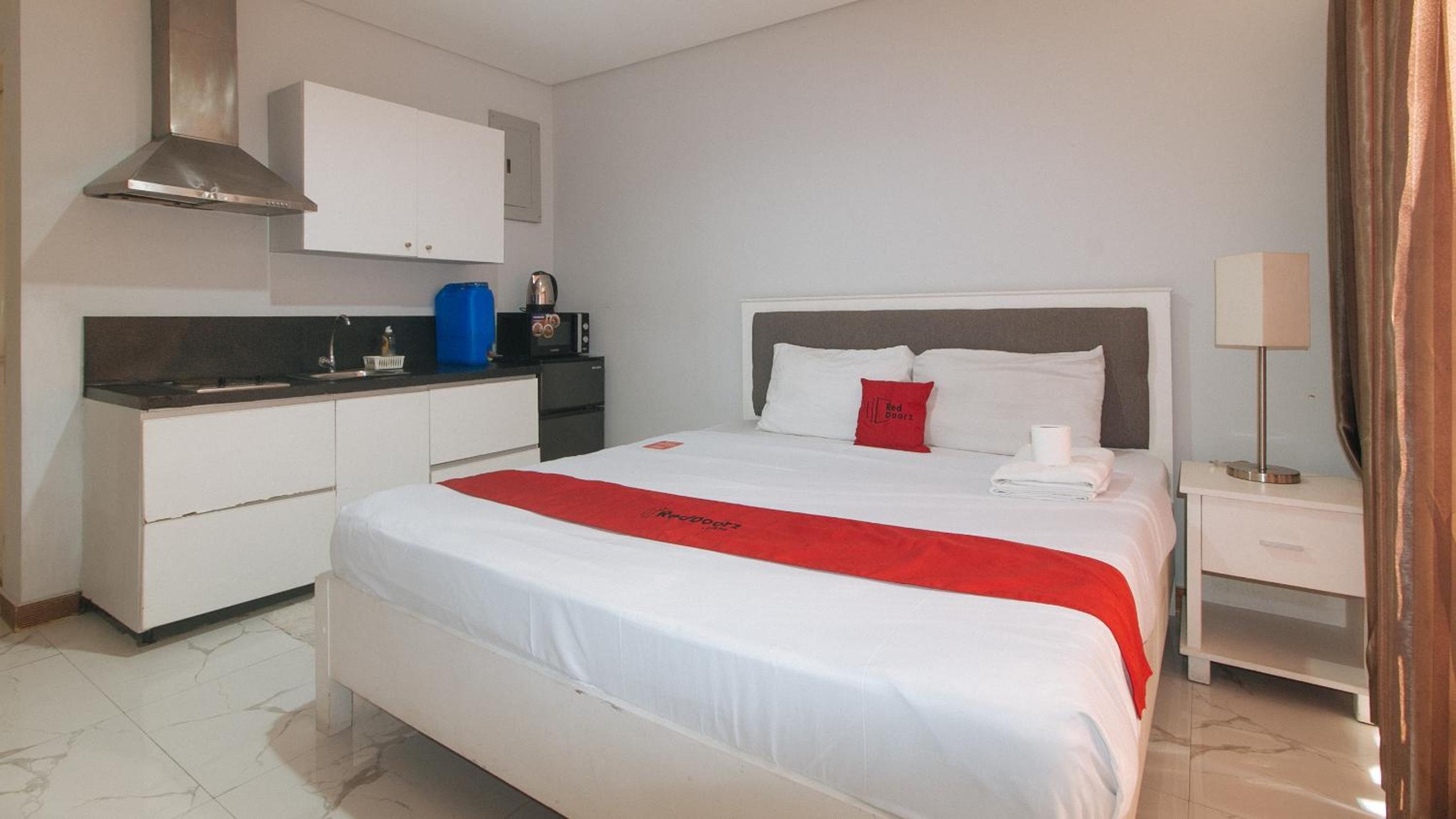 Standard Double Room - Photo 13