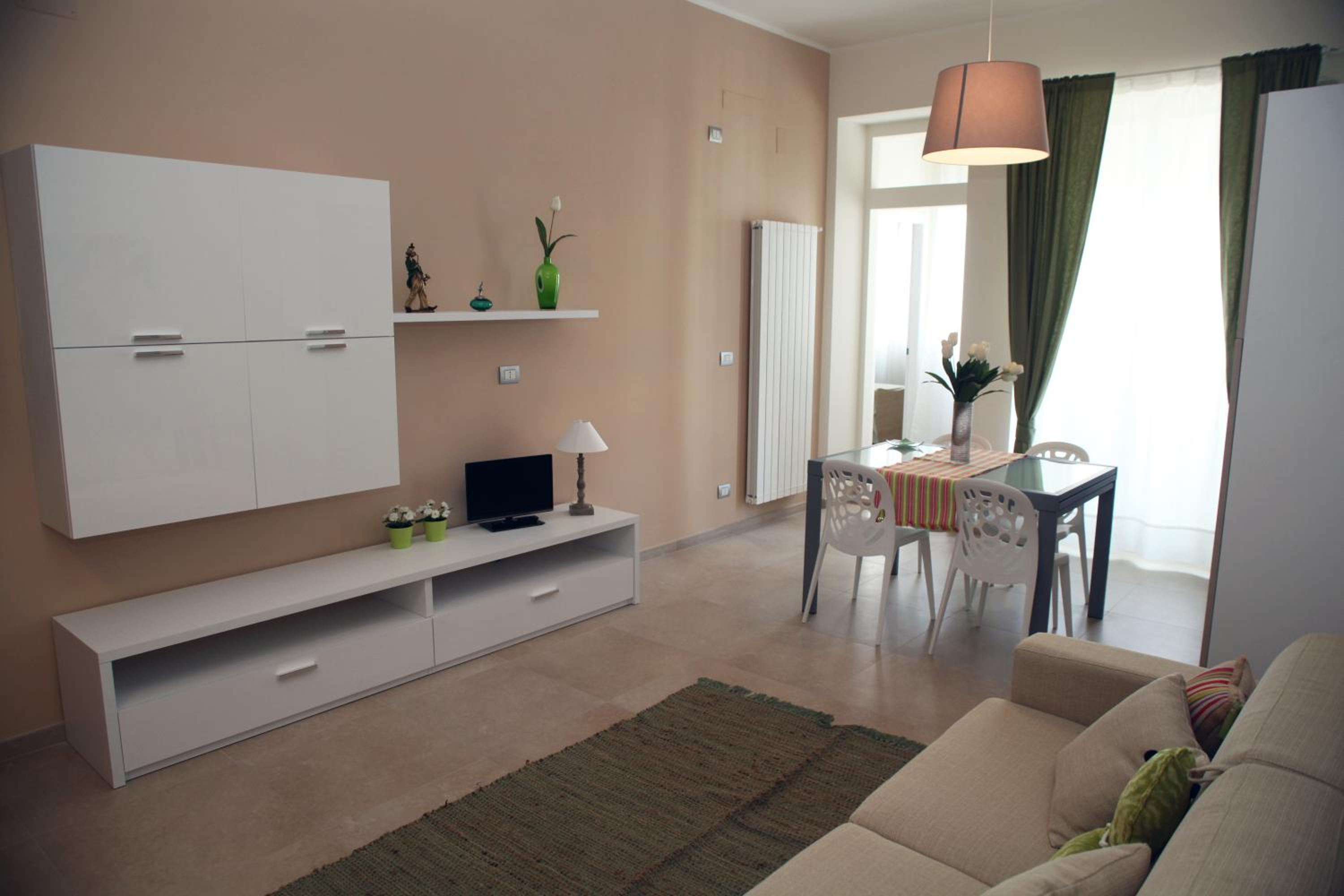 Two-Bedroom Apartment Sottovento 