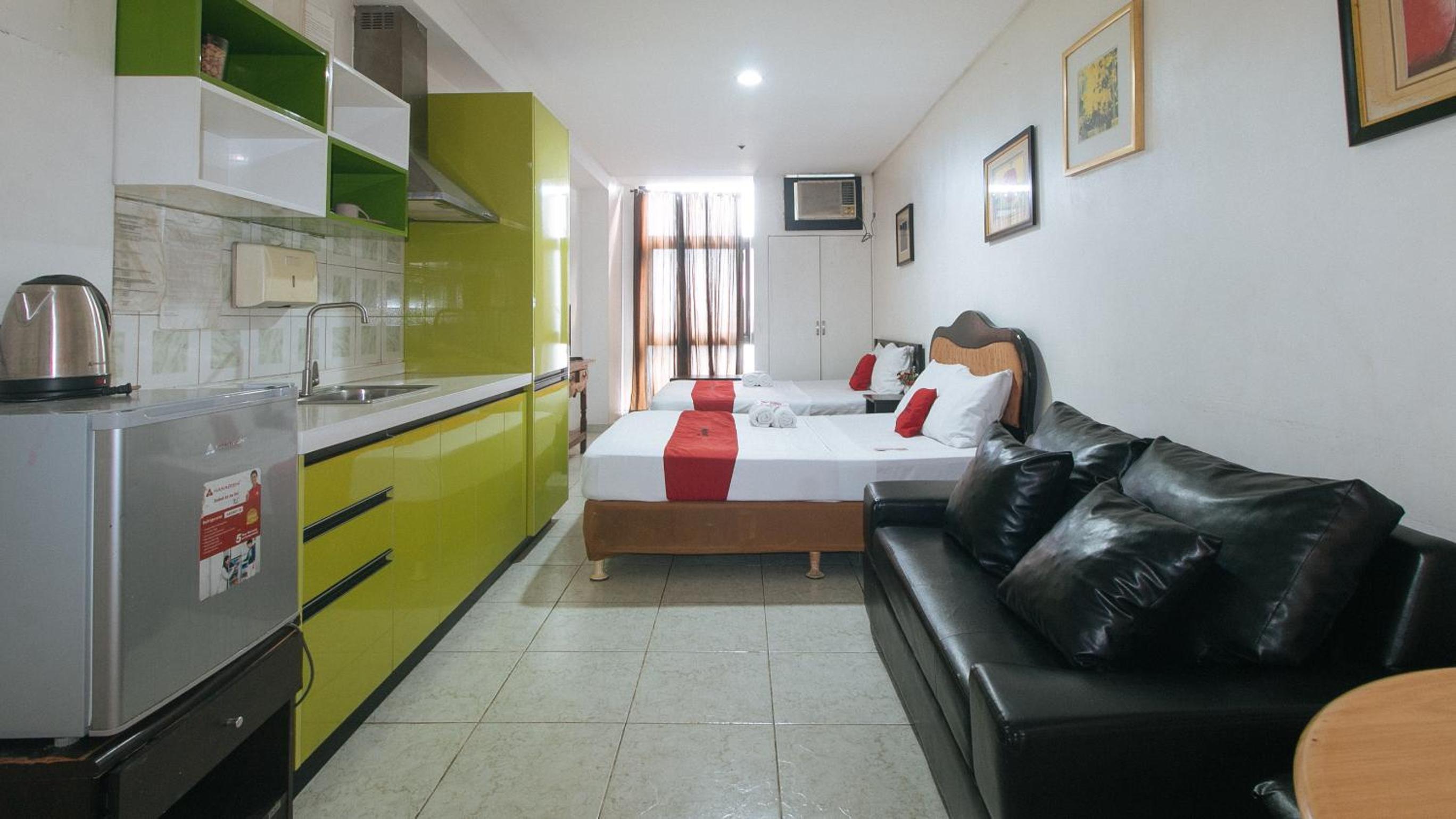 Quadruple Room - Photo 12