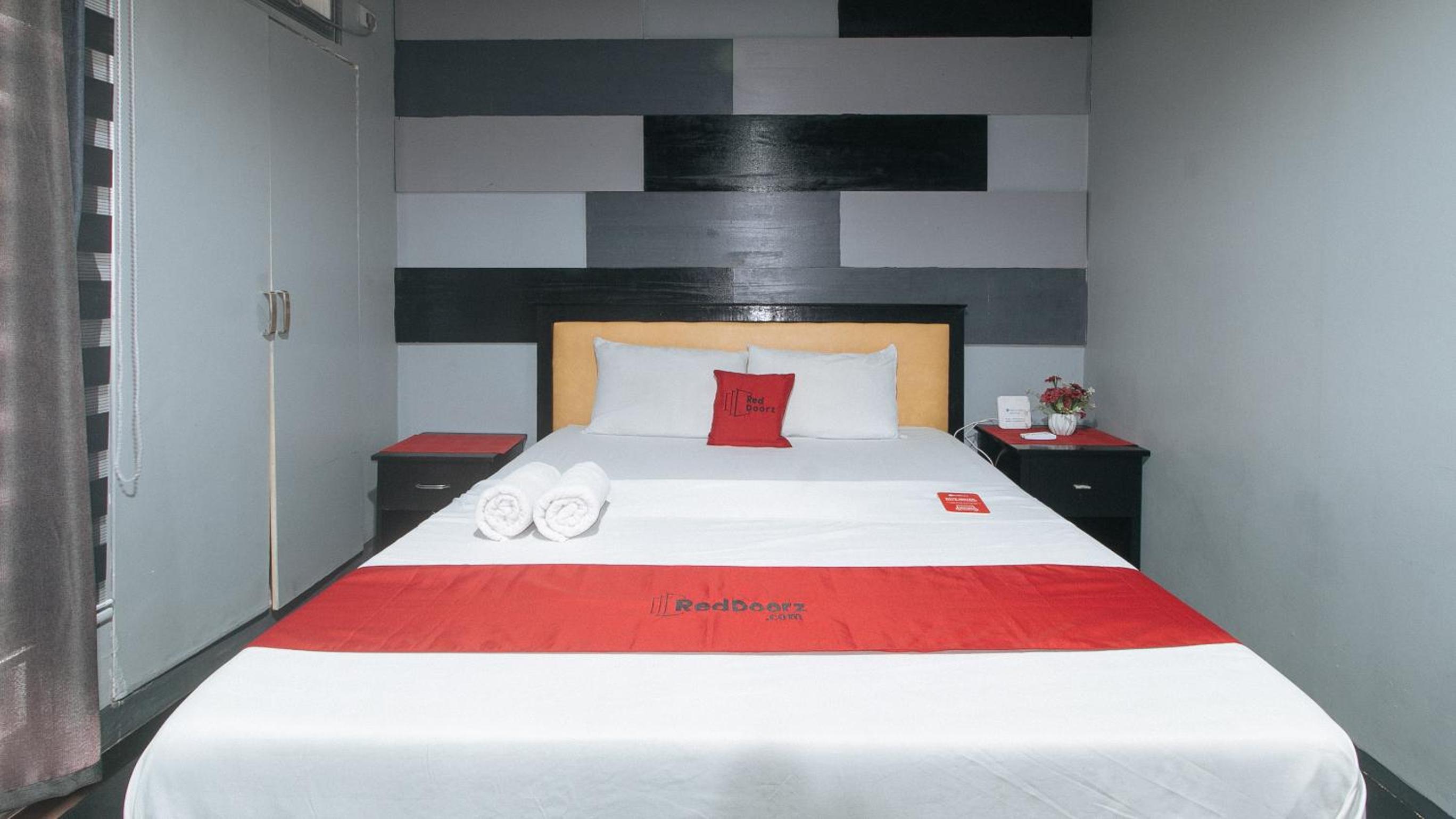 Deluxe Room - Photo 1