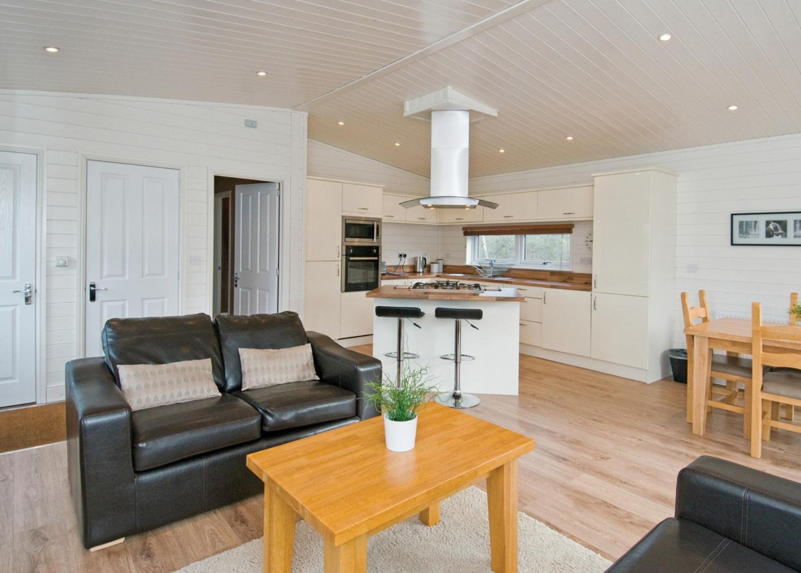Two-Bedroom House photo 2