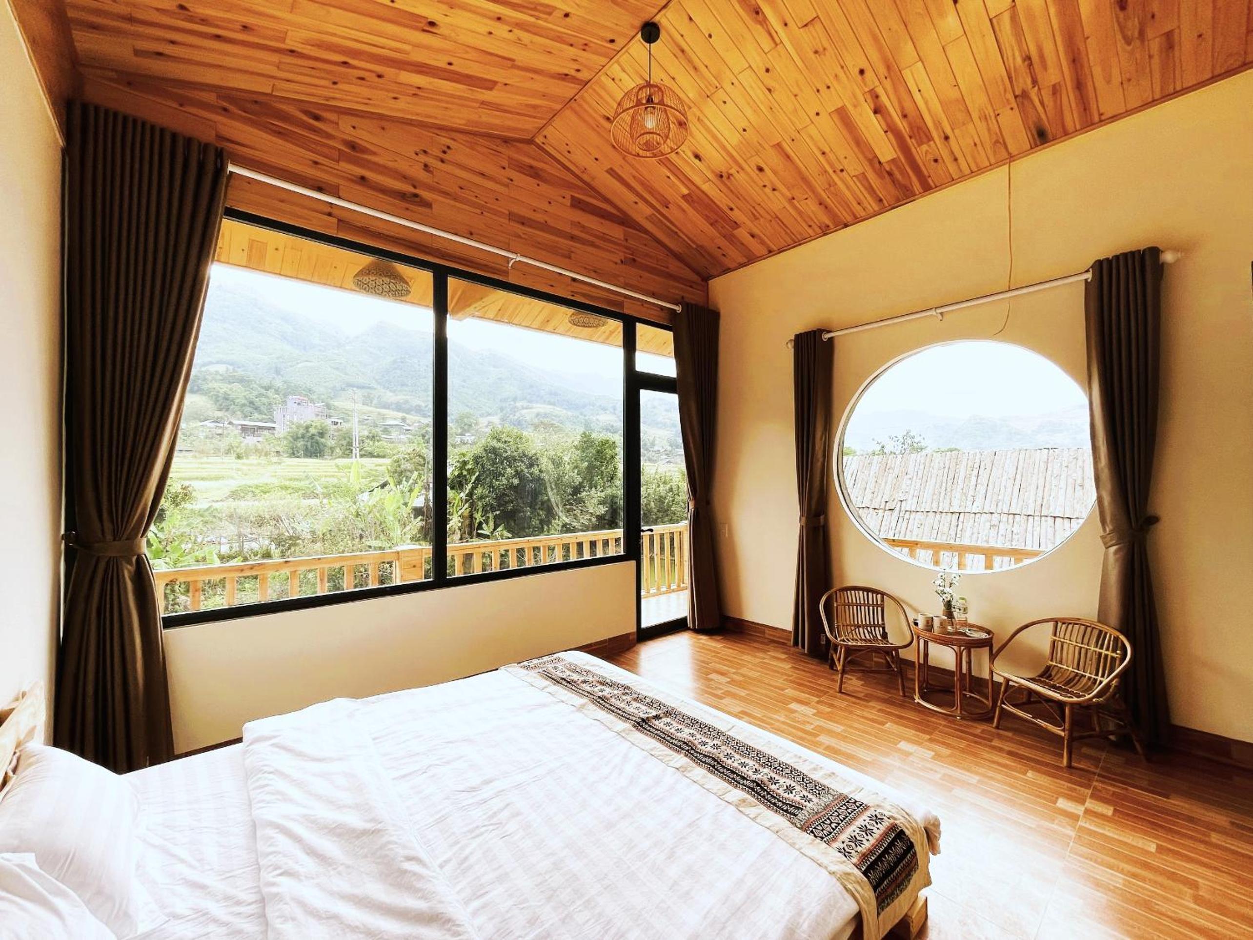 Deluxe Double Room with Balcony photo 1