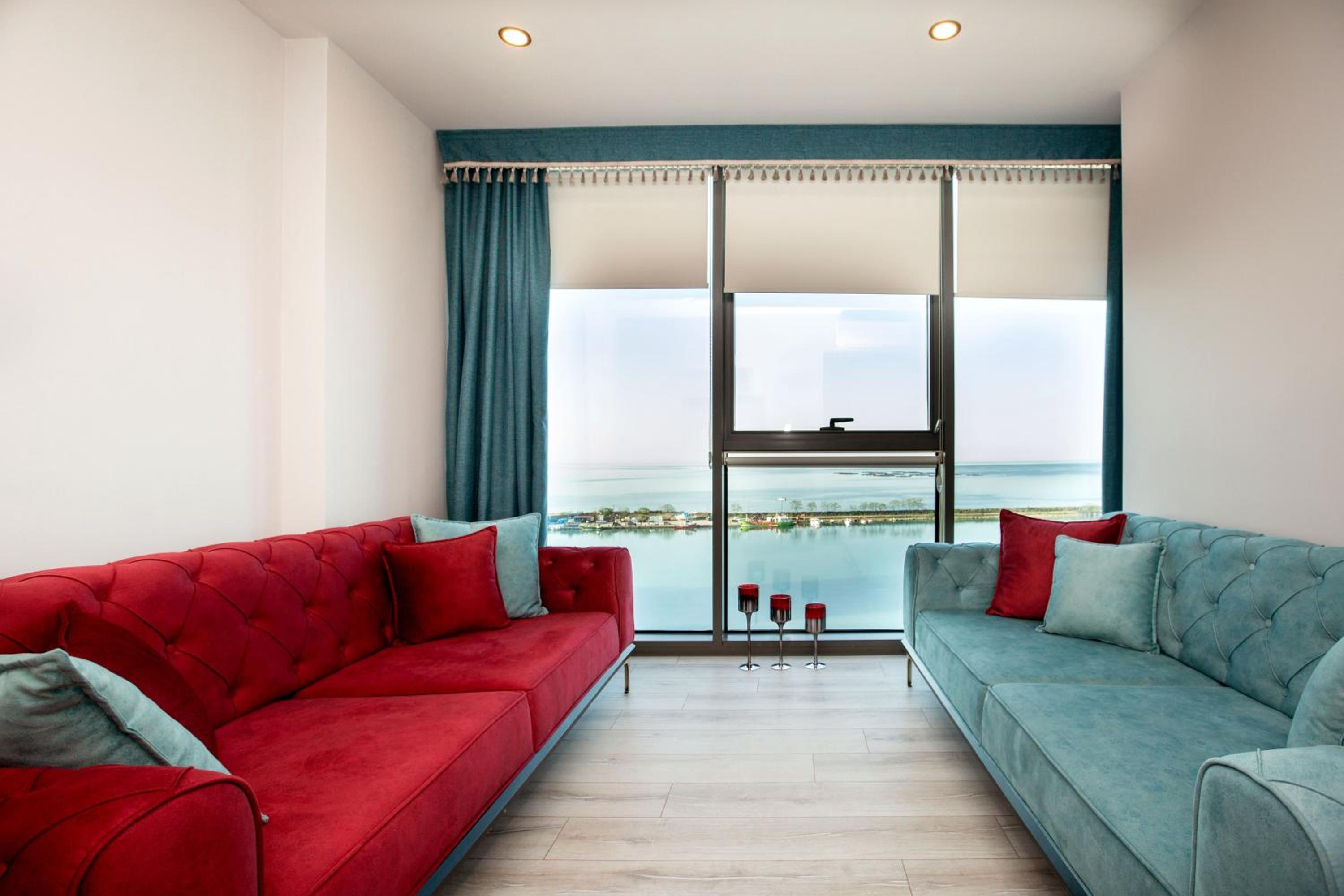 Two-Bedroom Suite with Sea View - Photo 7