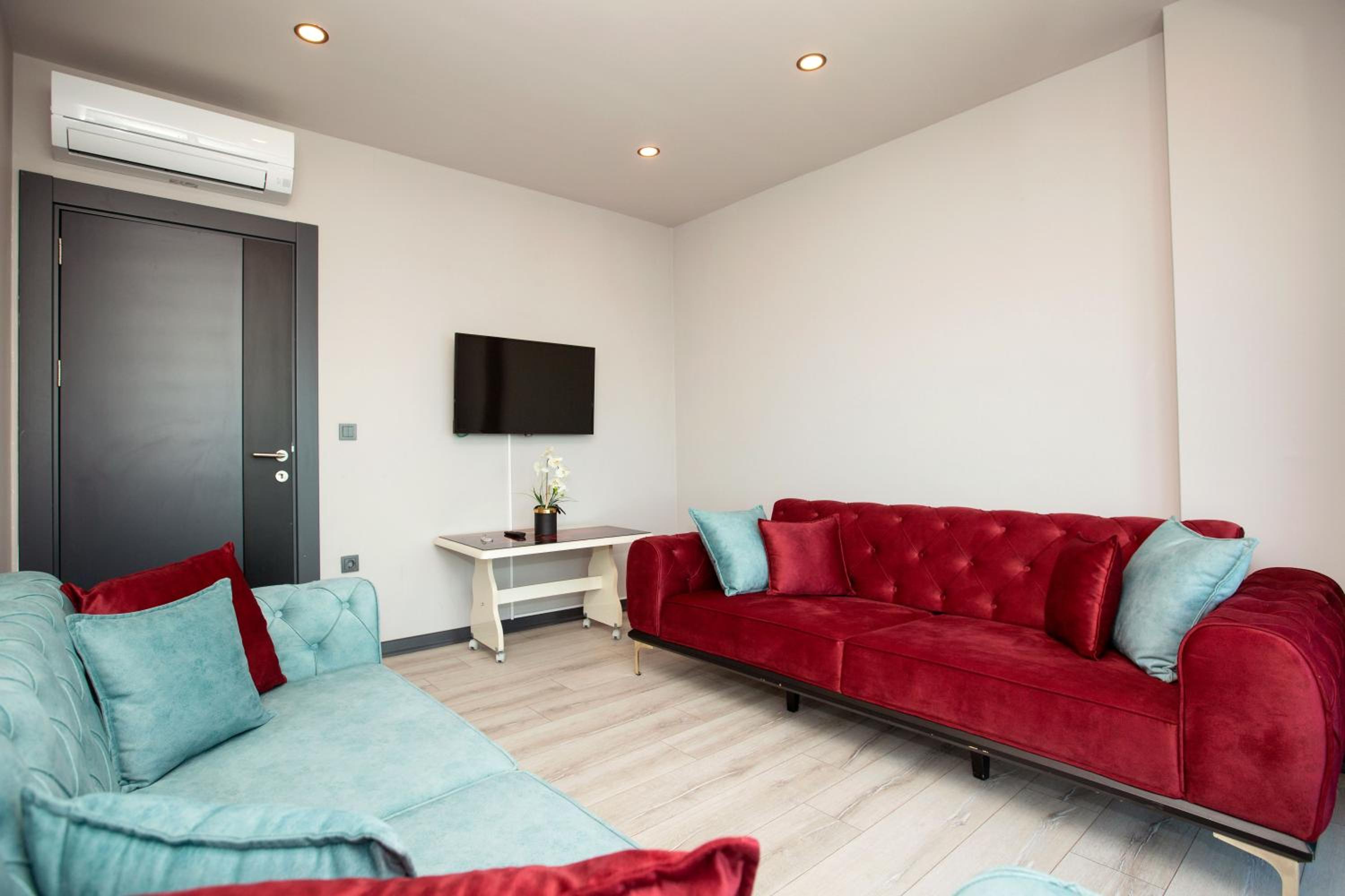 Two-Bedroom Suite with Sea View - Photo 6