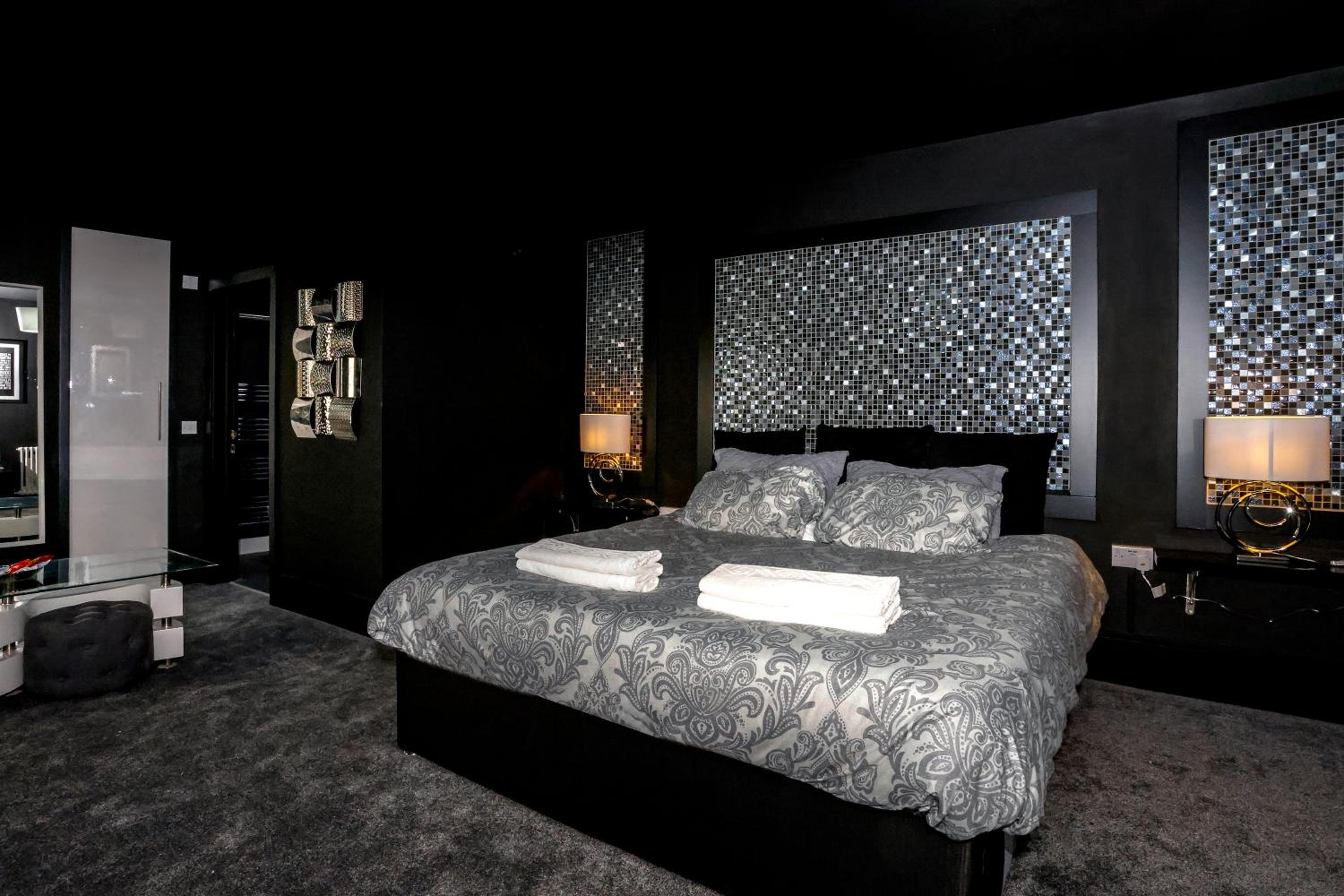 Large Double Room photo 2