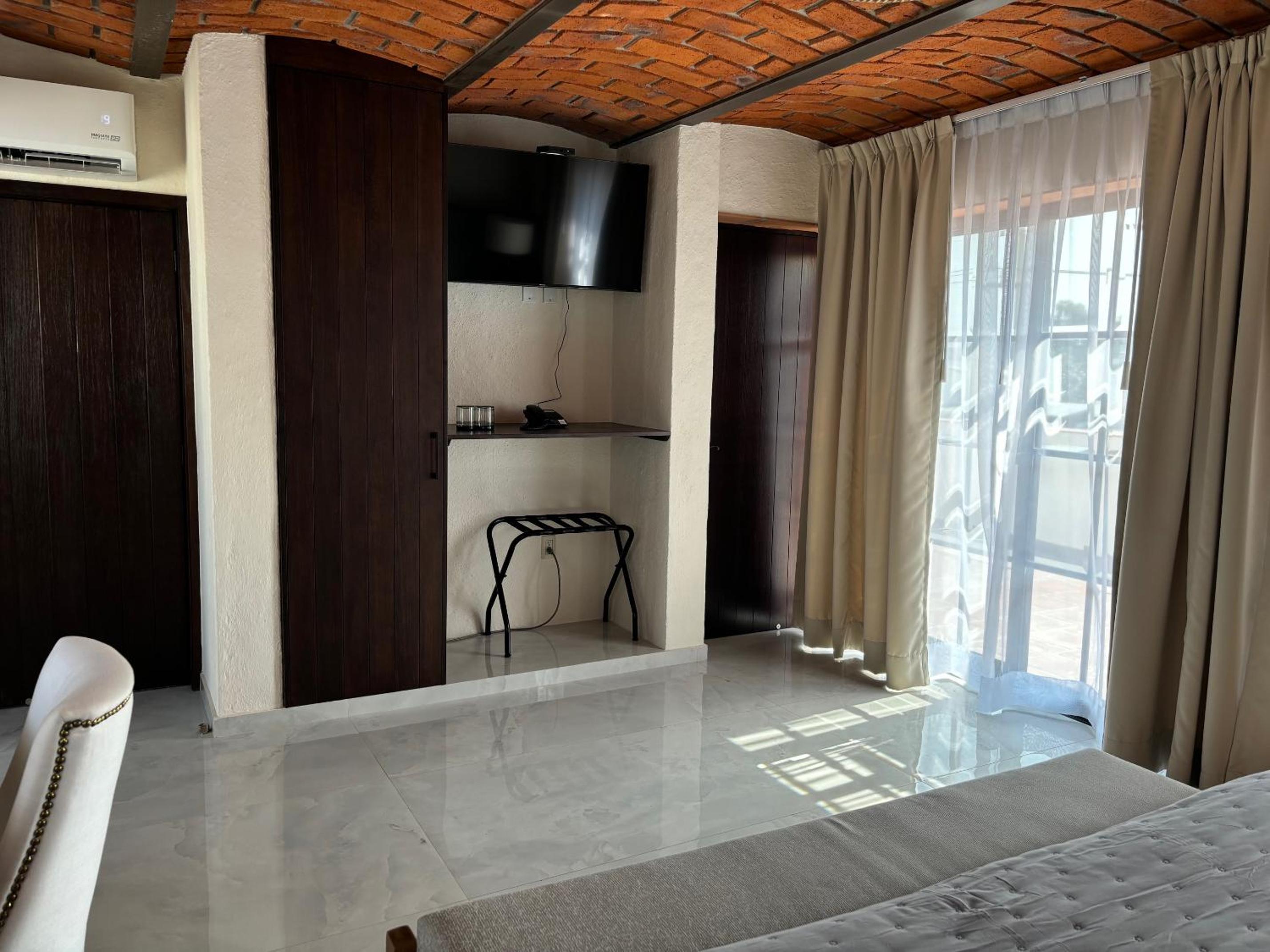 Single Bed in Dormitory Room