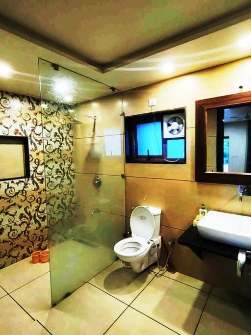 Deluxe Double Room with Balcony photo 2