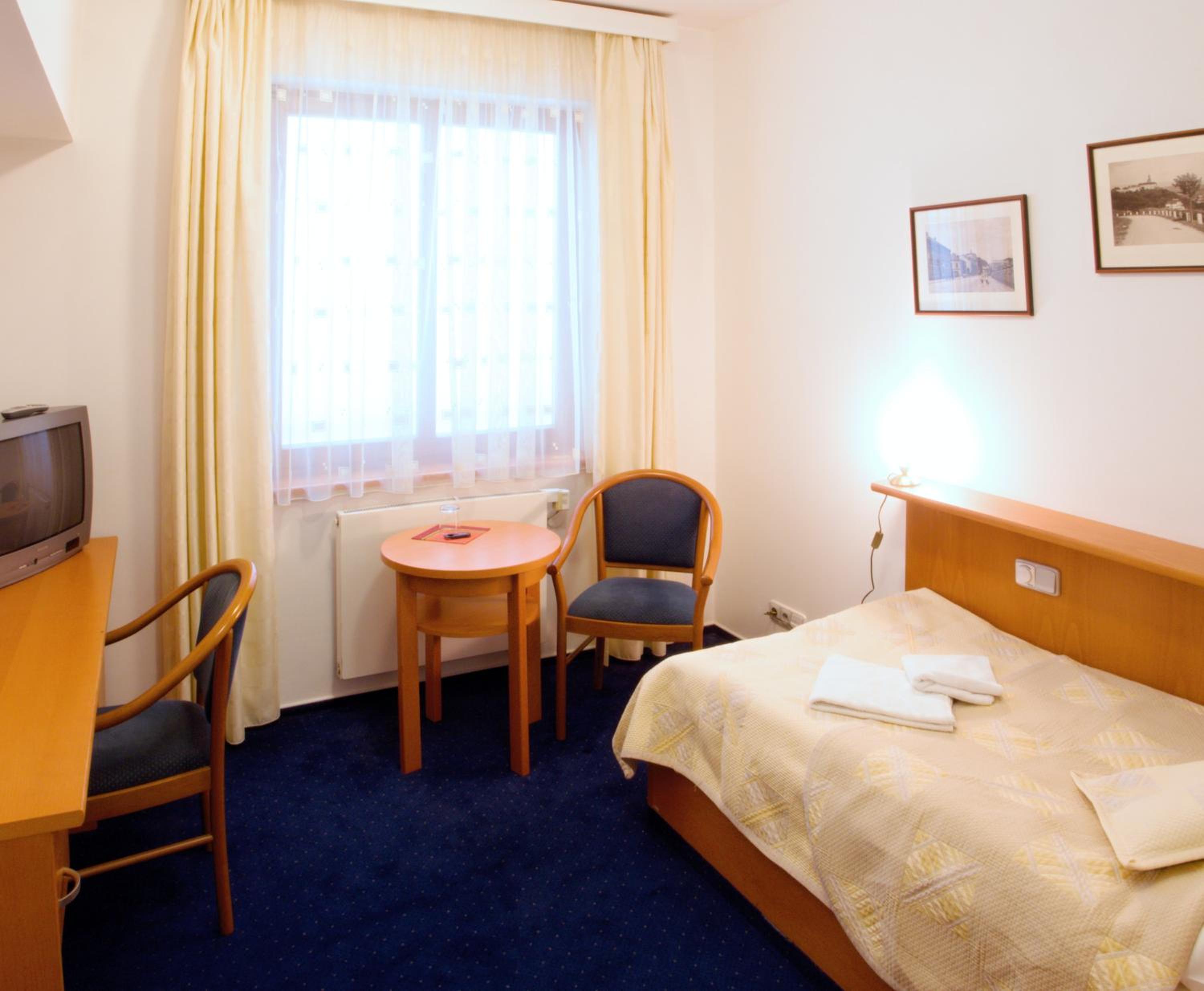 Single Room photo 3