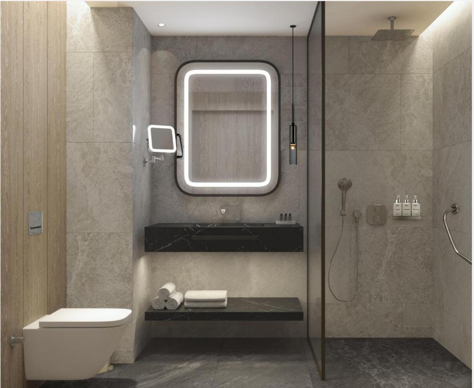 Suite - City View photo 2