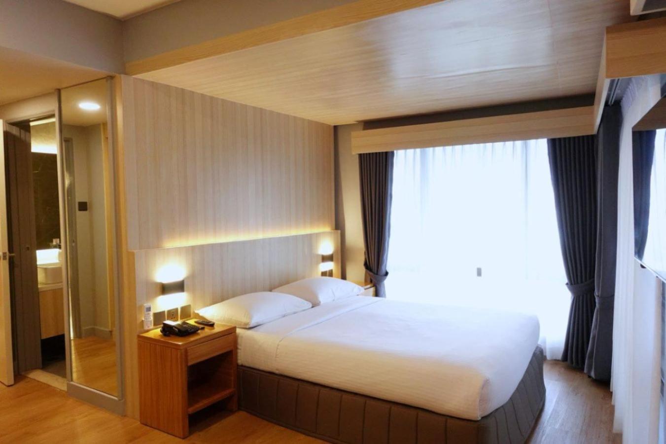 Refreshed Three Bedroom Suite - Photo 2