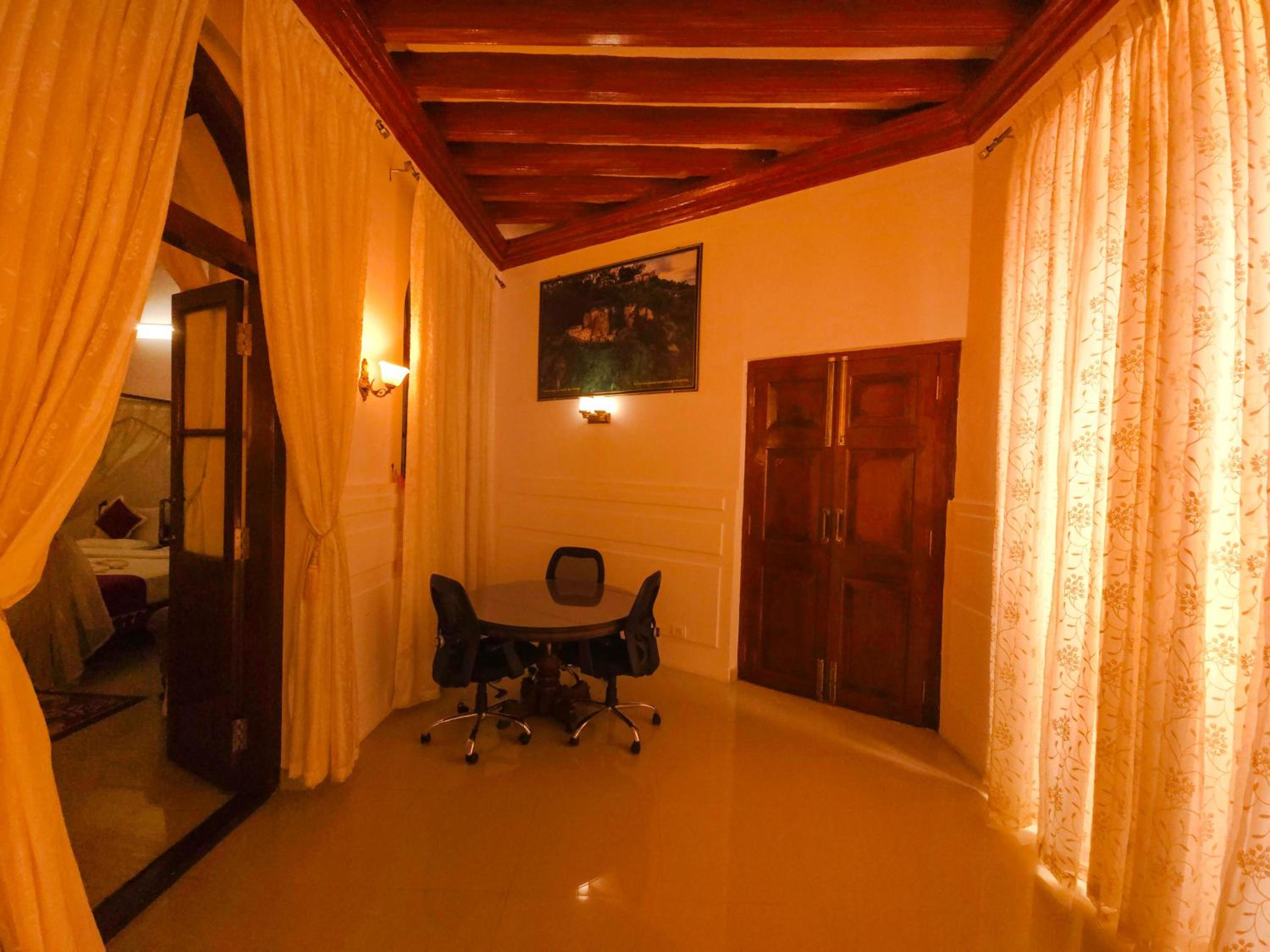 Deluxe Suite photo 1