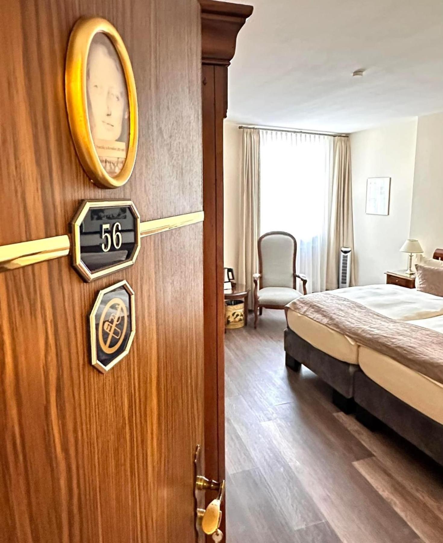 Double Room - Photo 11