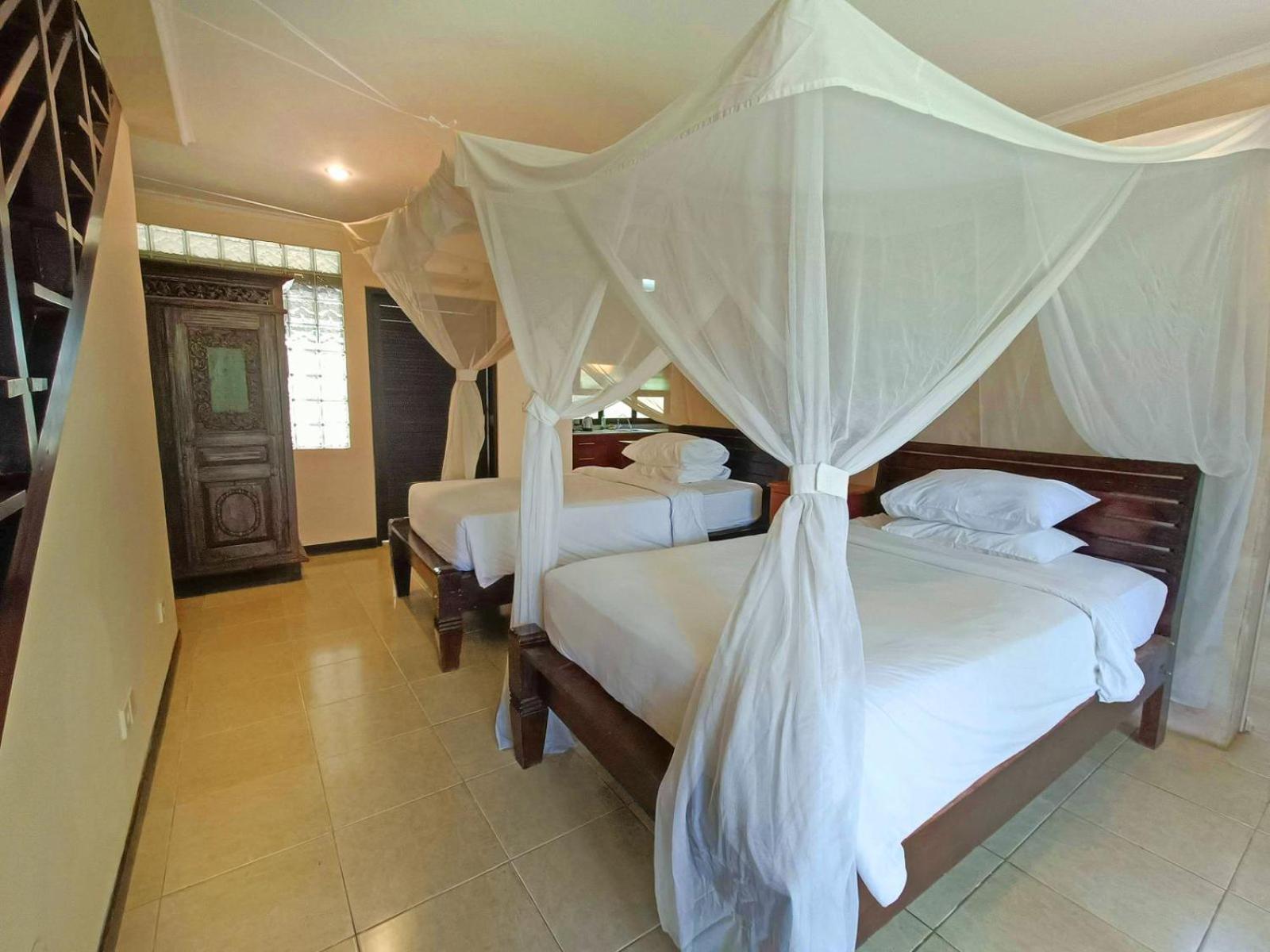 Two-Bedroom Villa - Photo 12