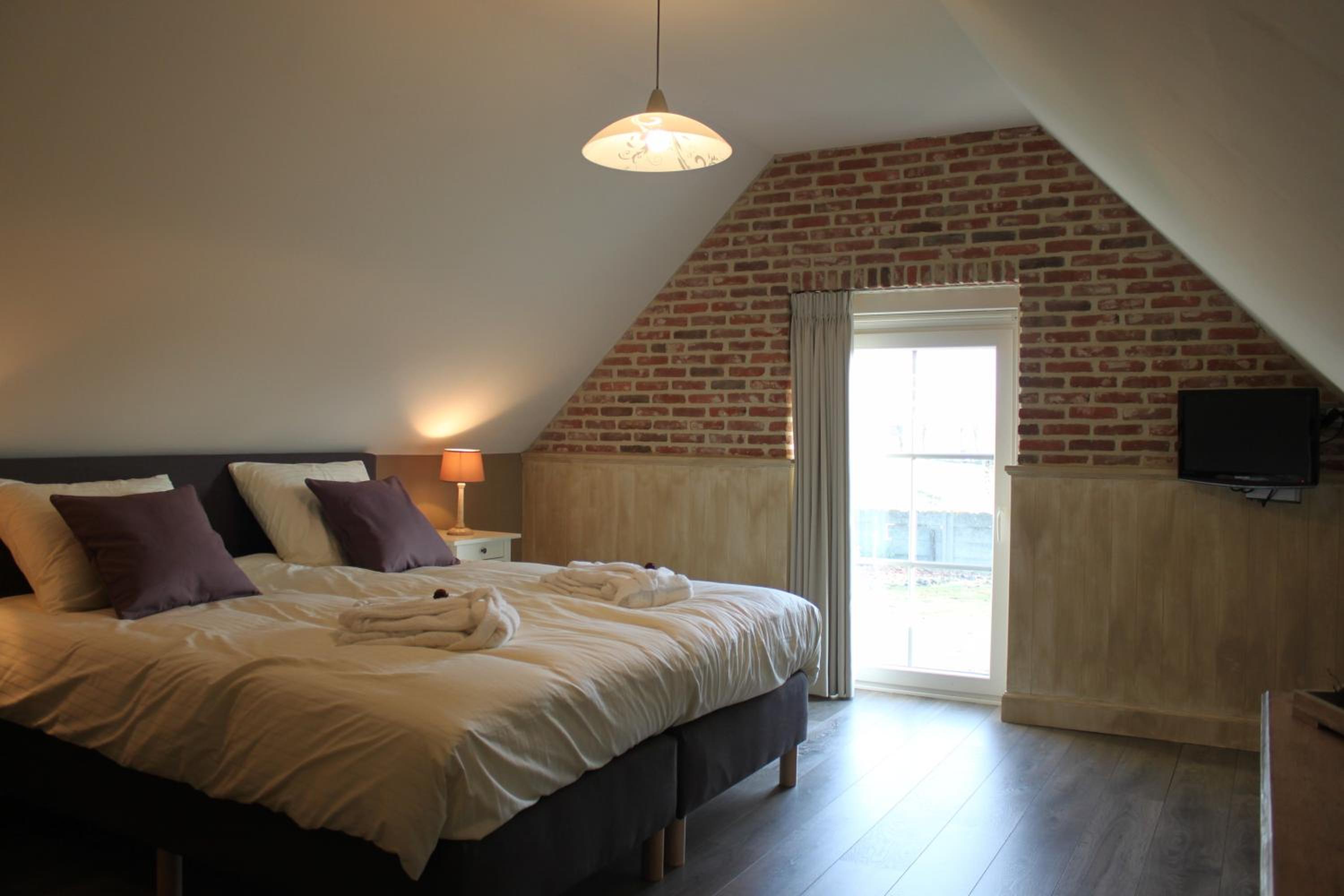 Standard Double Room photo 3