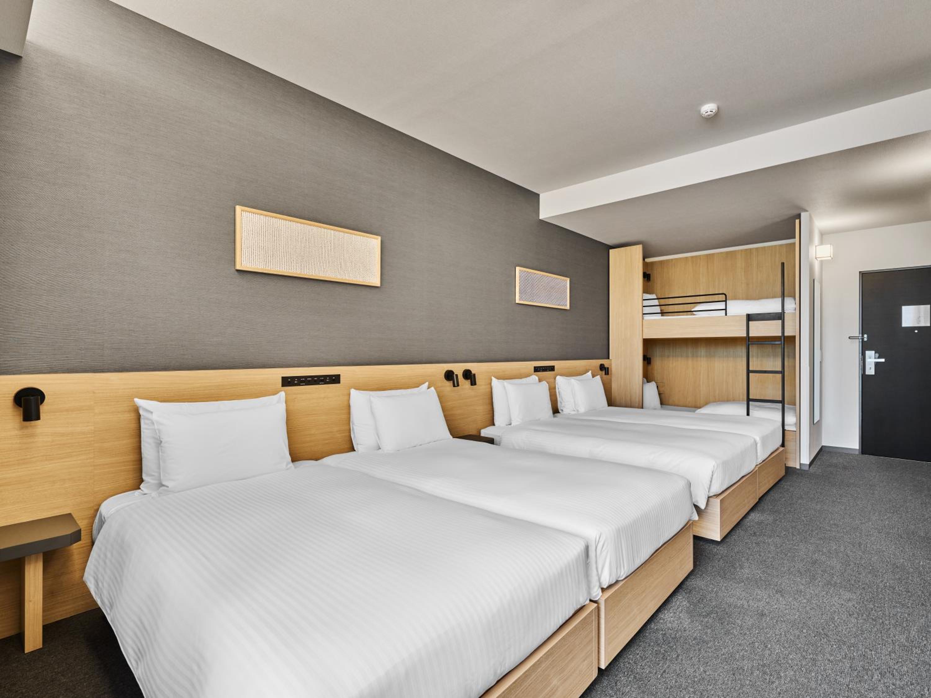 Premium Japanese Apartment photo 2