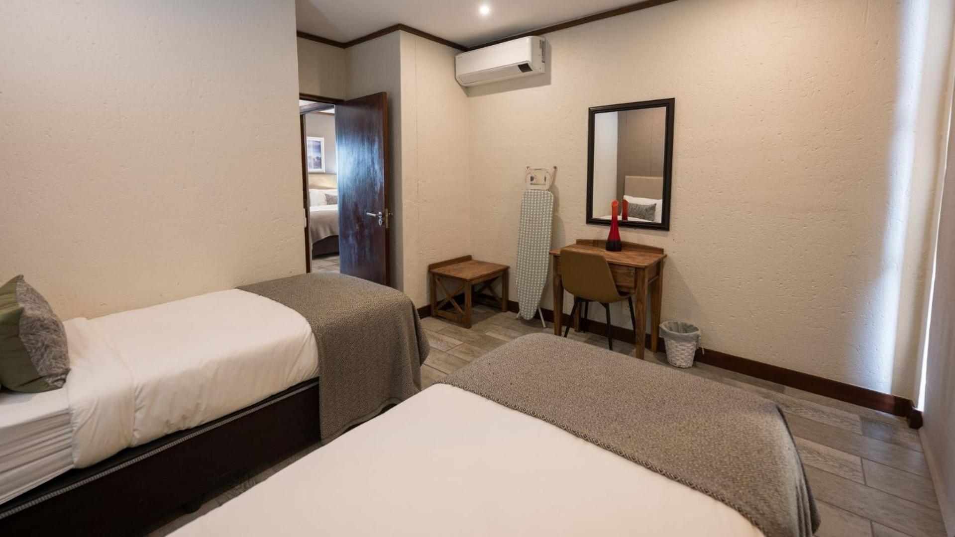 Two-Bedroom Apartment with Ocean View photo 2