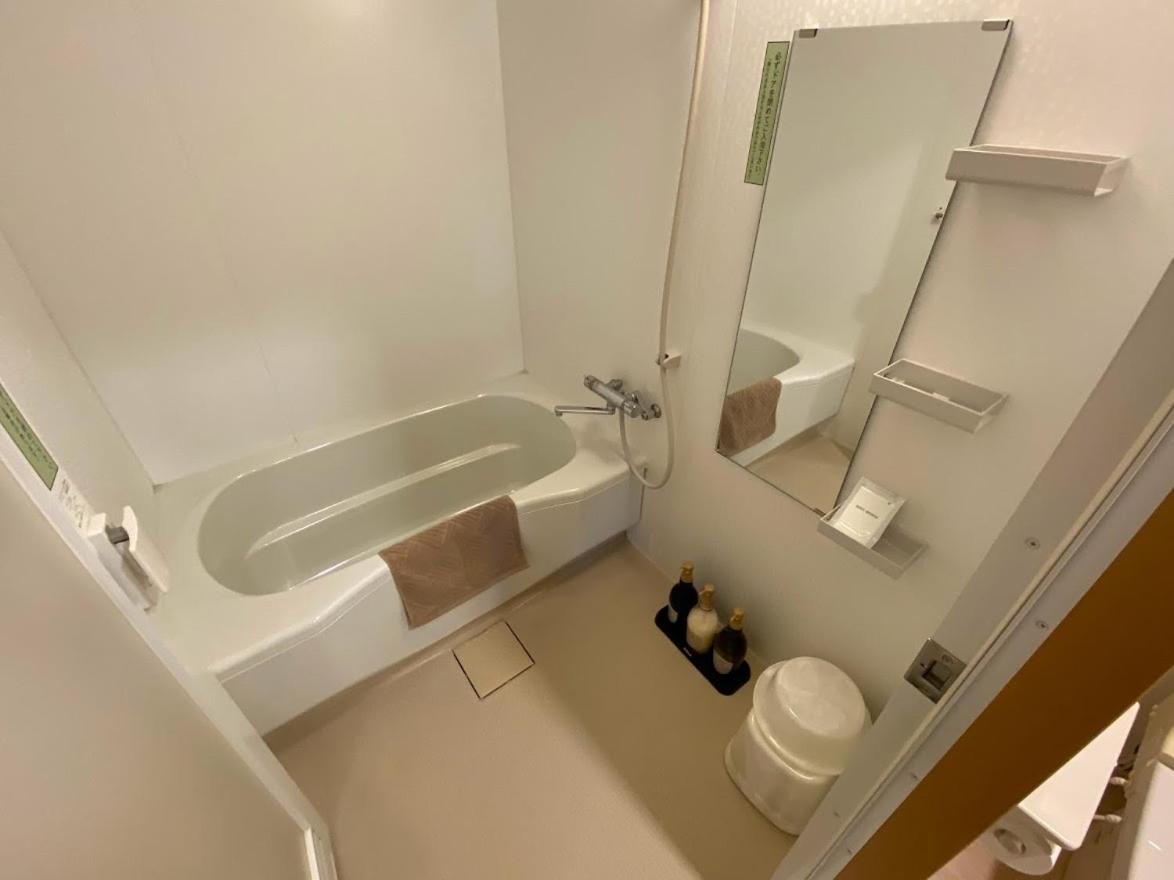 Single Room with Small Double Bed - Non Smoking - Photo 5