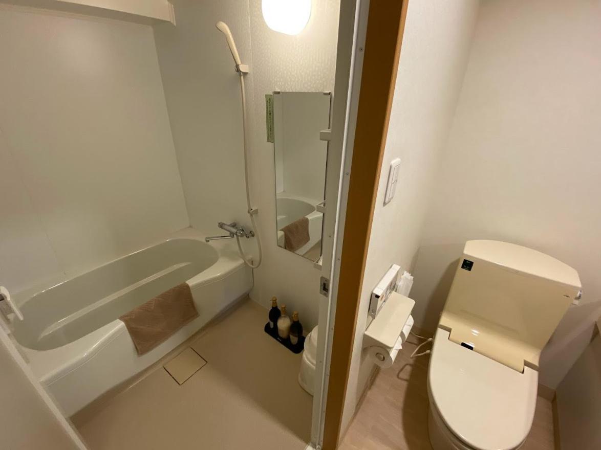 Twin Room - Non-Smoking - Photo 4
