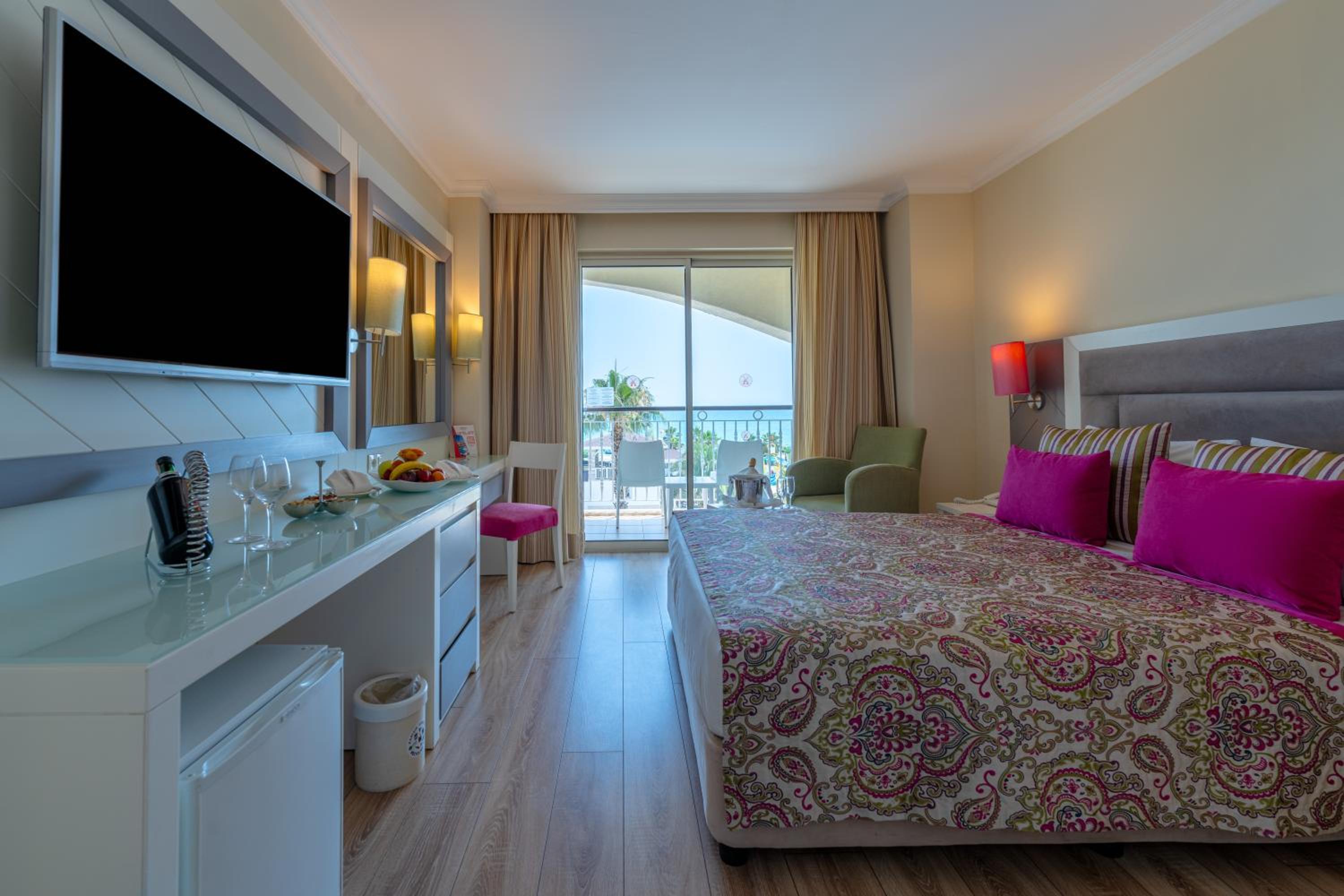 Standard Sea View Room