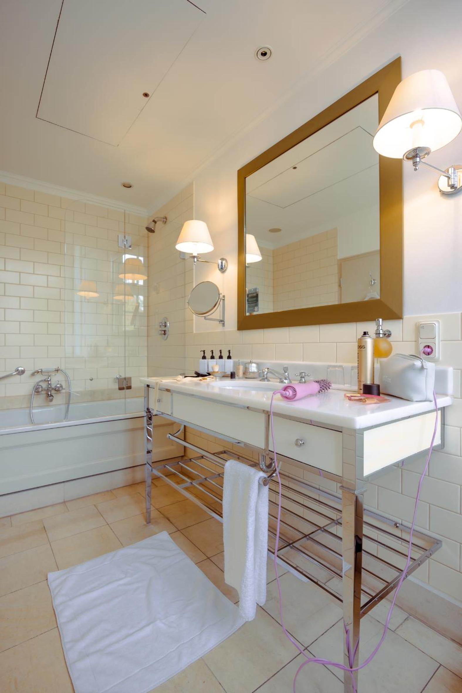 Suite mit Balkon photo