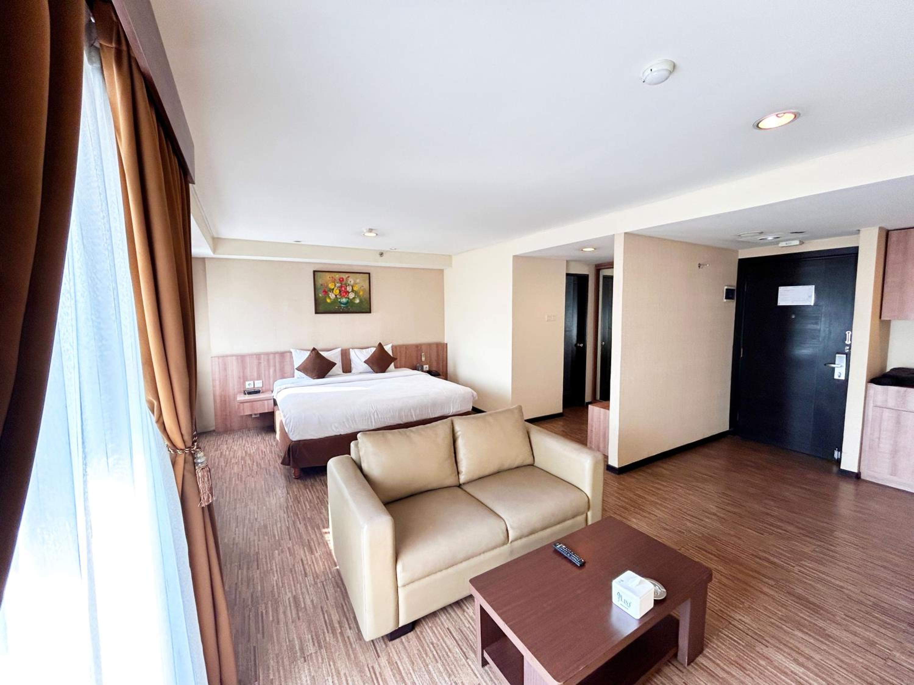 Deluxe Double Room photo 3