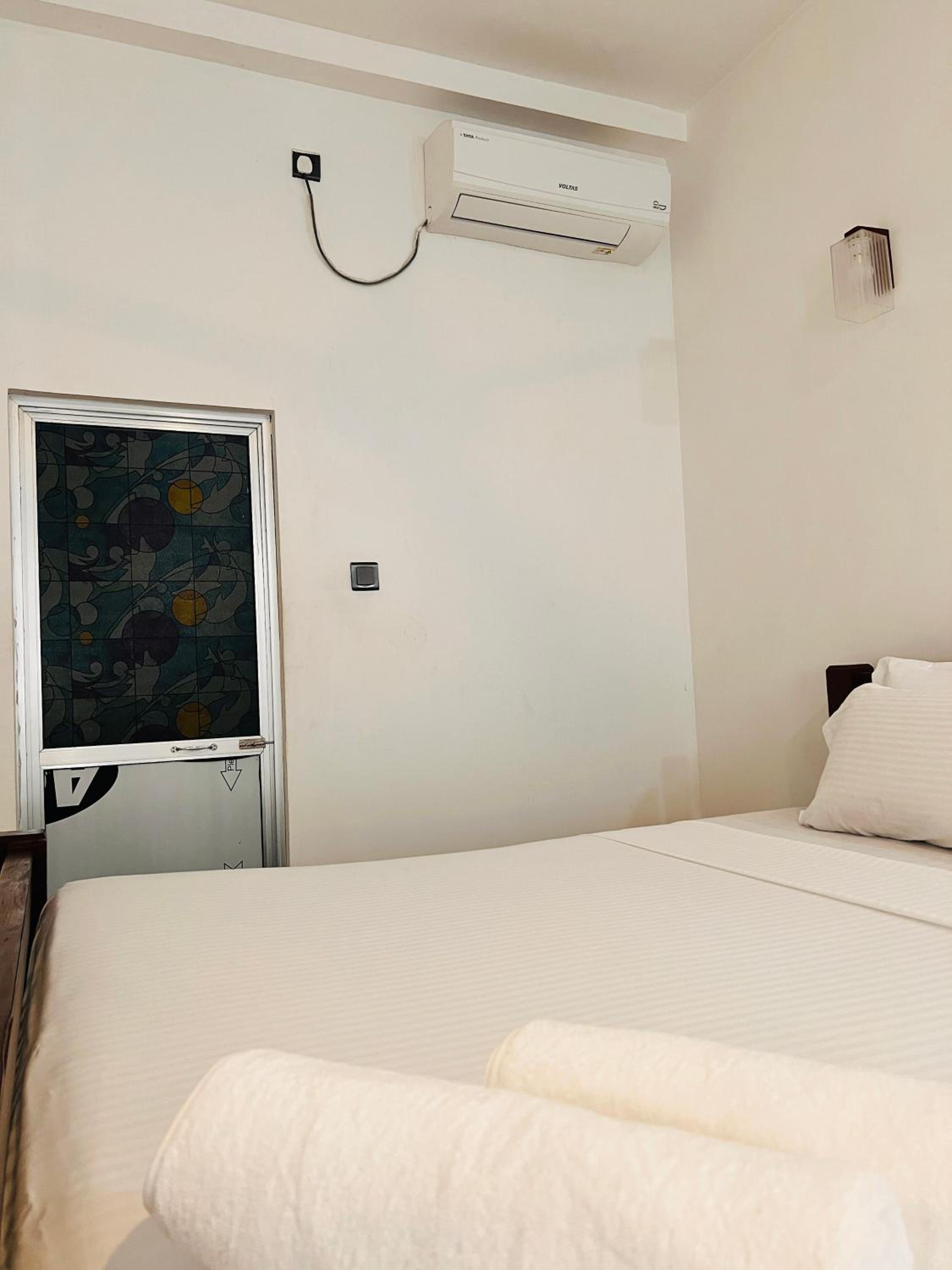 Budget Double Room photo 2