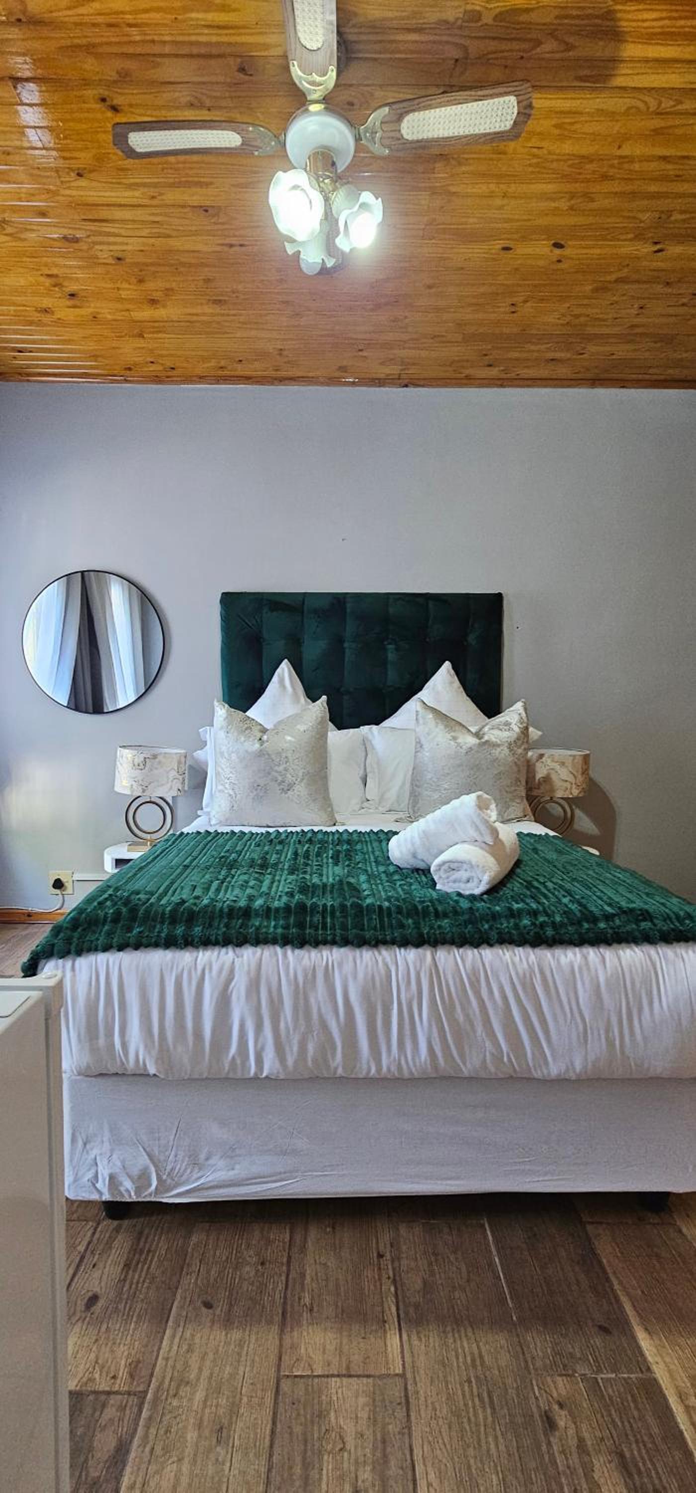 Deluxe Double Room with Shower photo 1