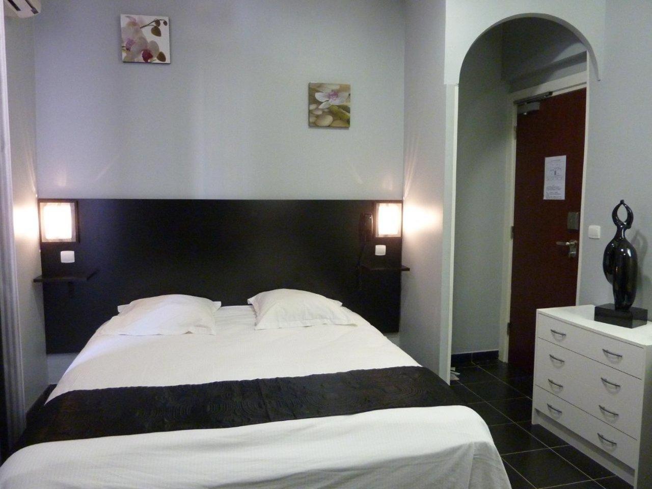 Economy Double Room - Photo 2