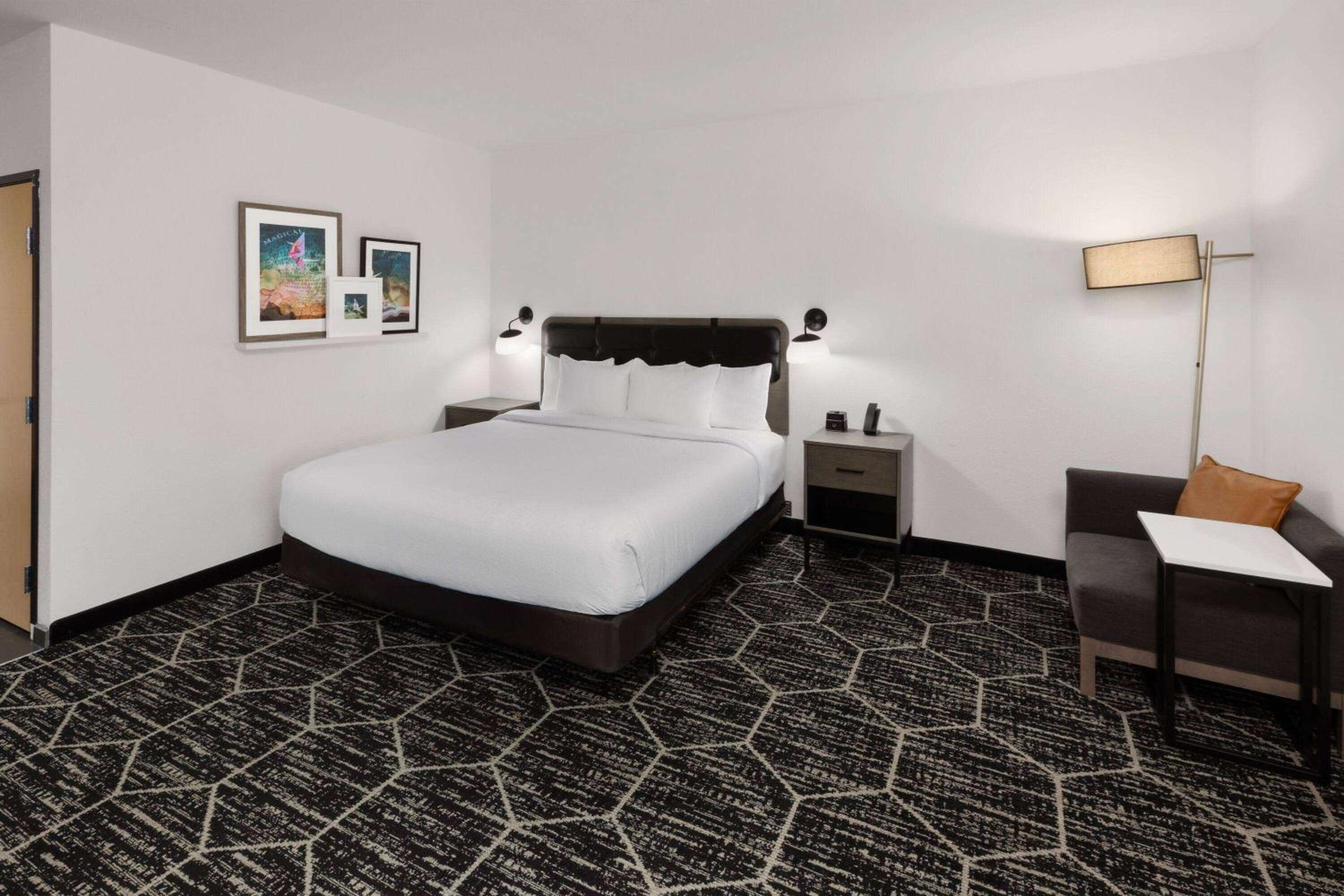King Room - Mobility Access/Non-Smoking - Photo 2