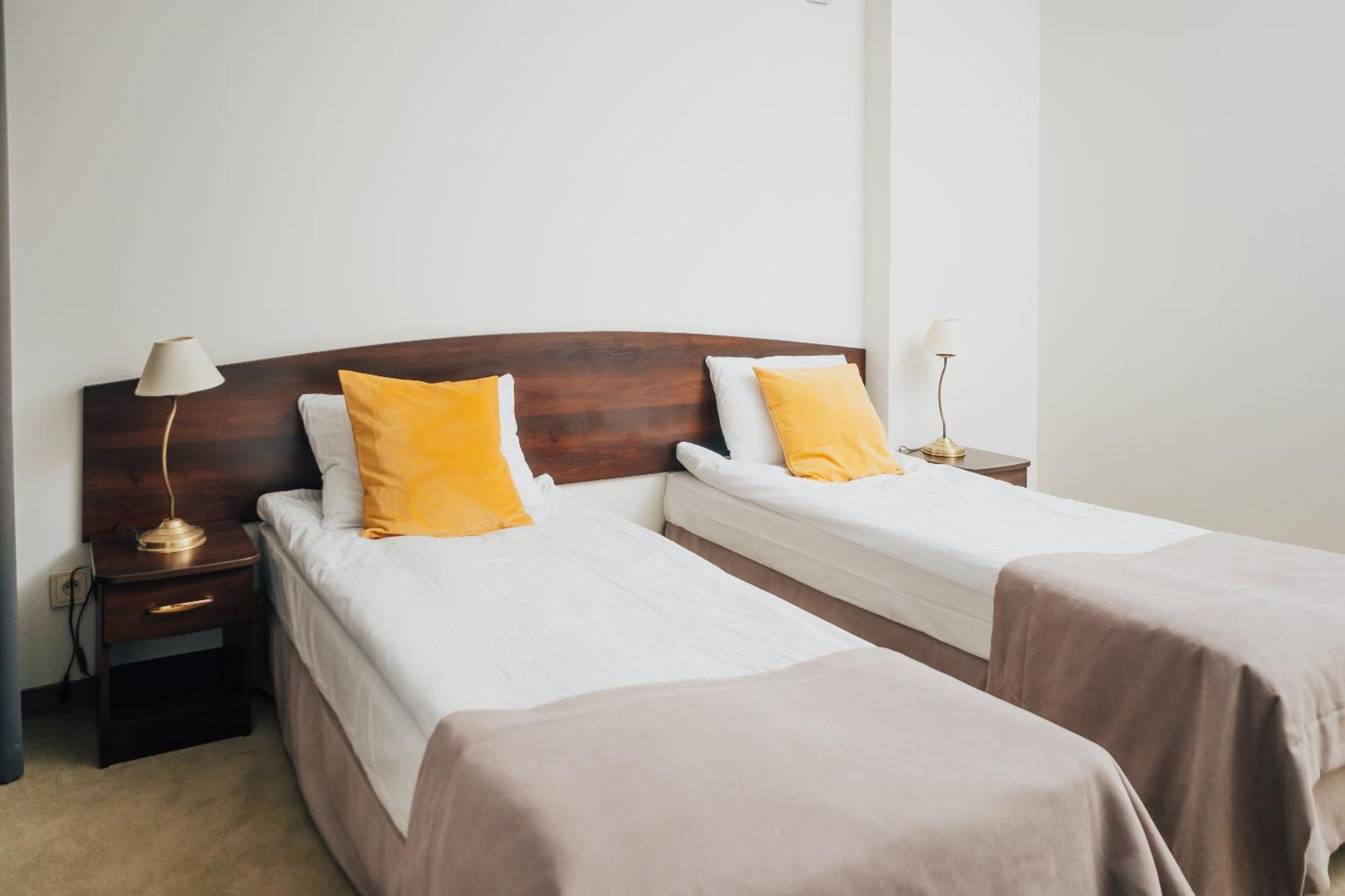 Economy Double Room photo 2