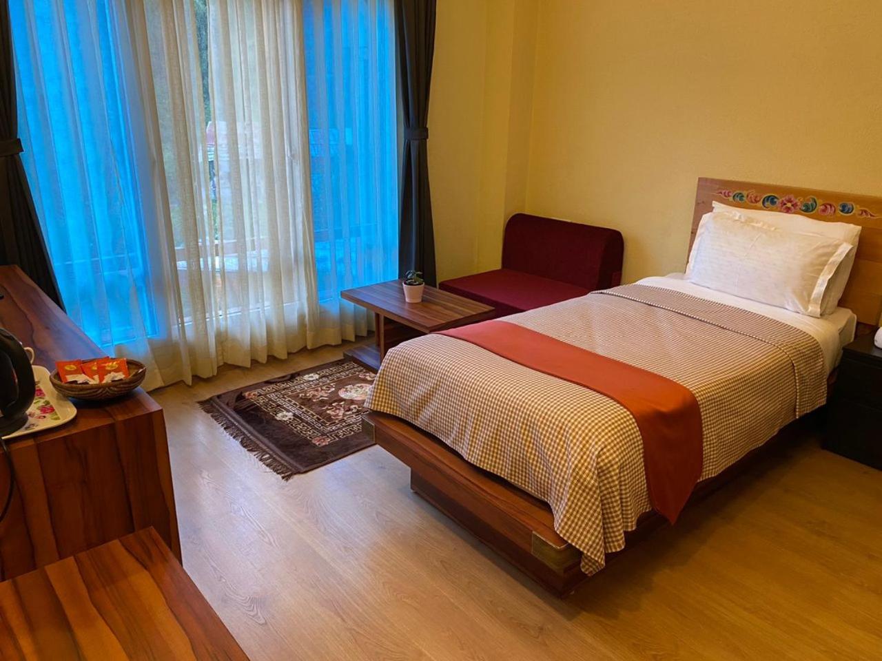 Deluxe Single Room