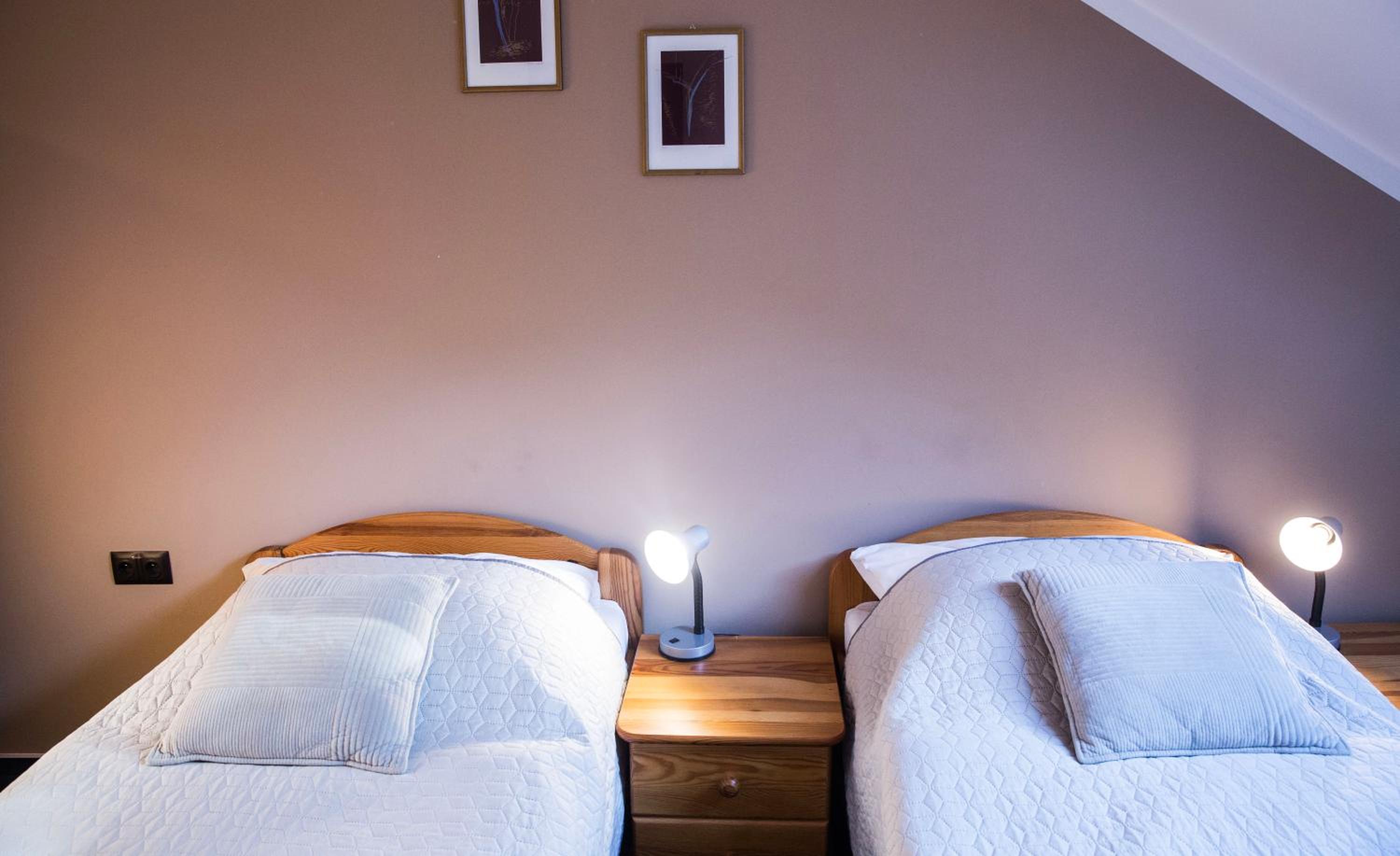 Twin Room - Photo 1