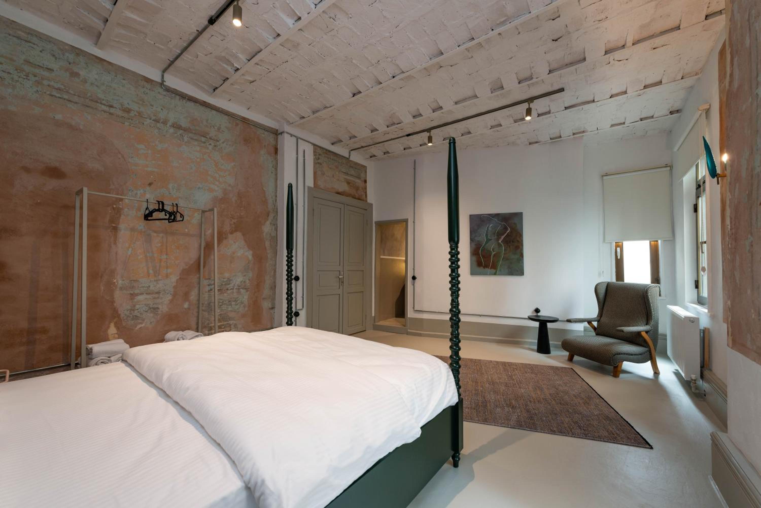 Five-Bedroom Deluxe Apartment photo 1