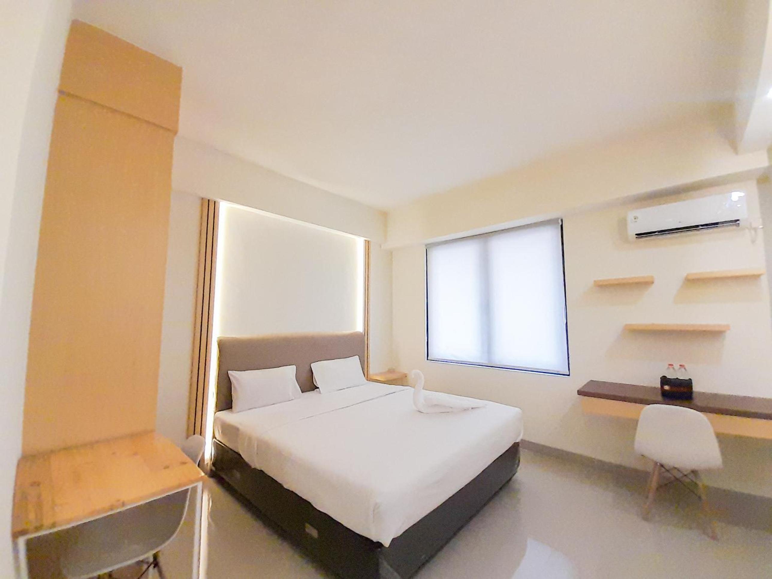 Studio Apartment photo 1
