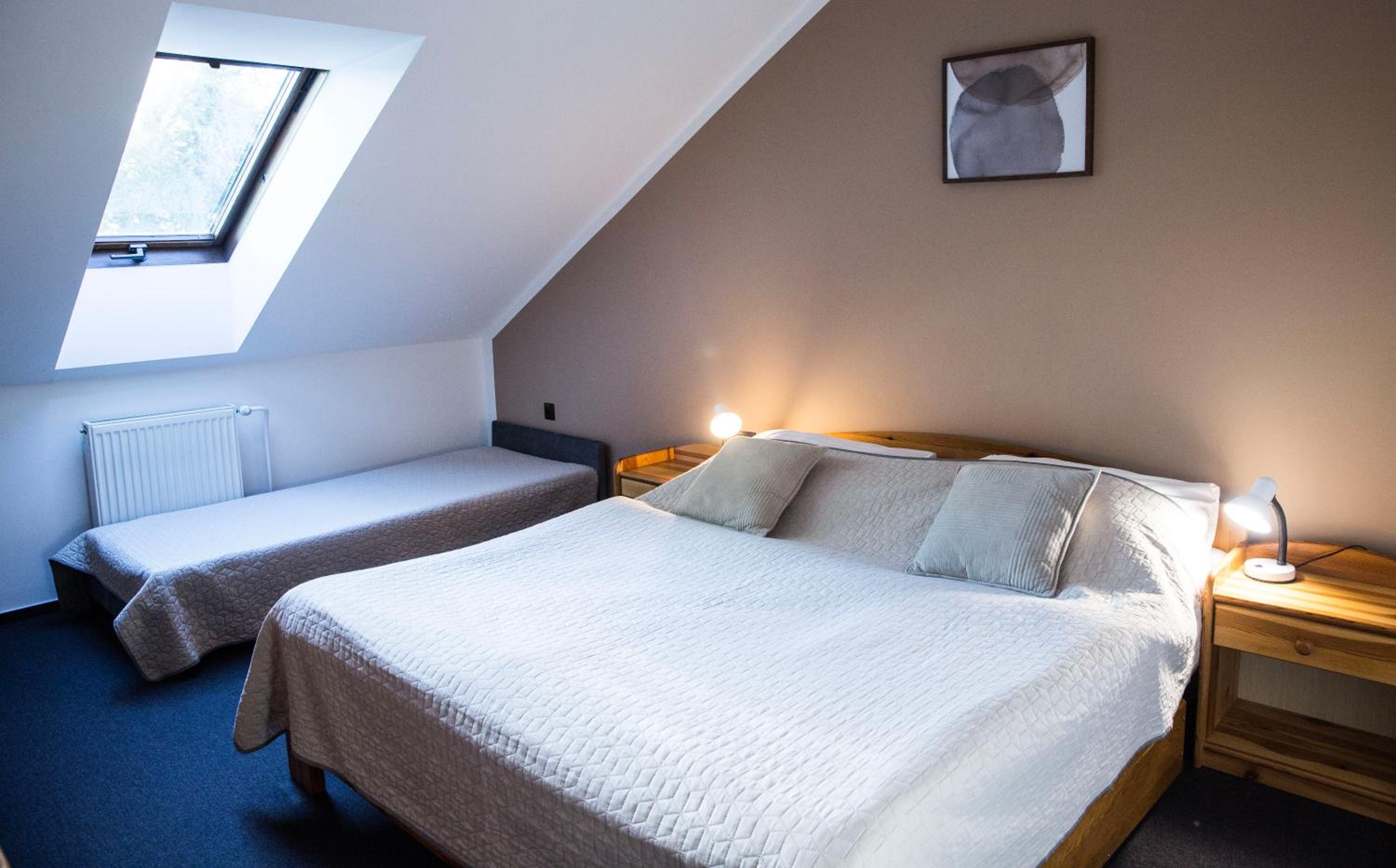 Double Room - Photo 2