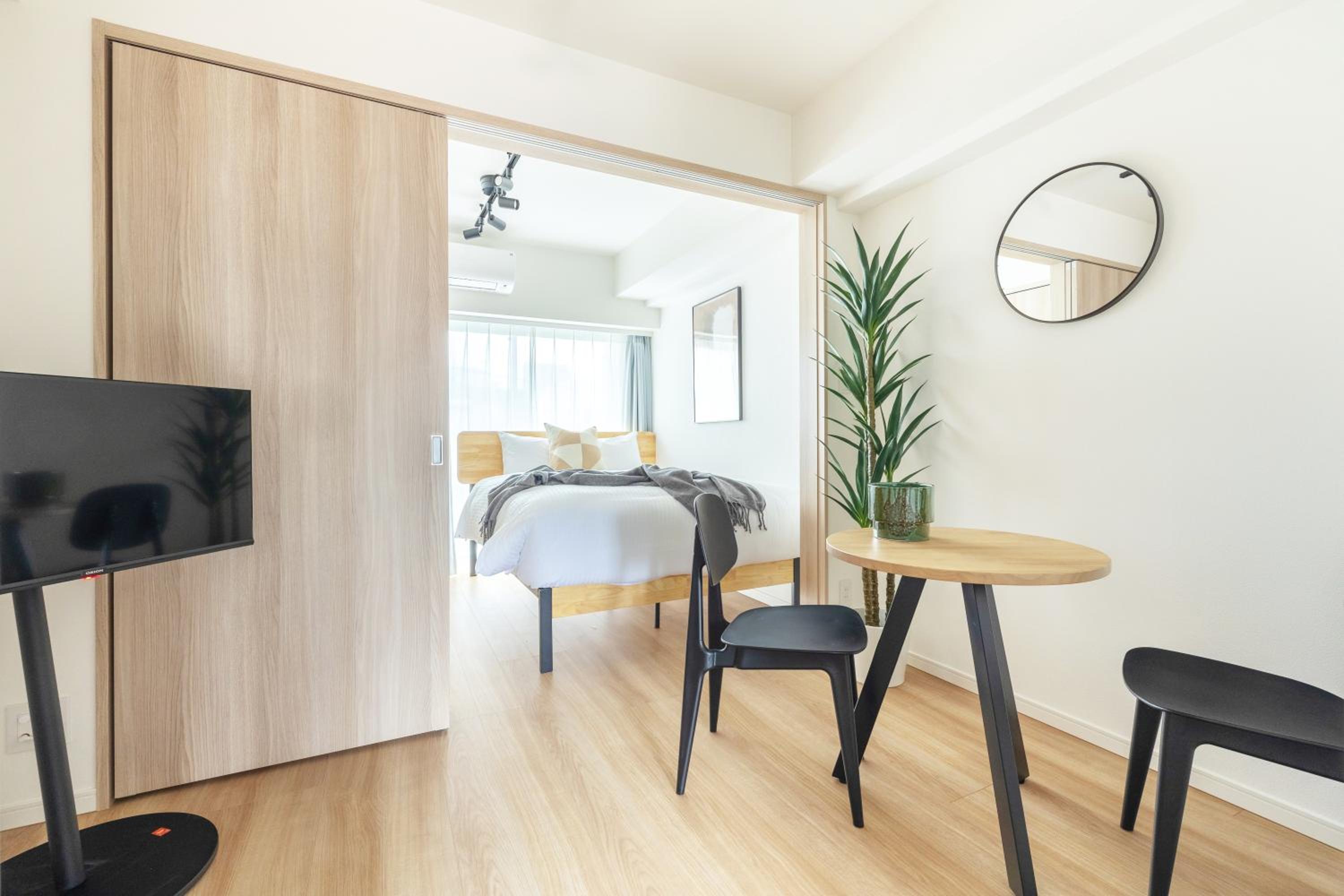 Studio Apartment photo 1