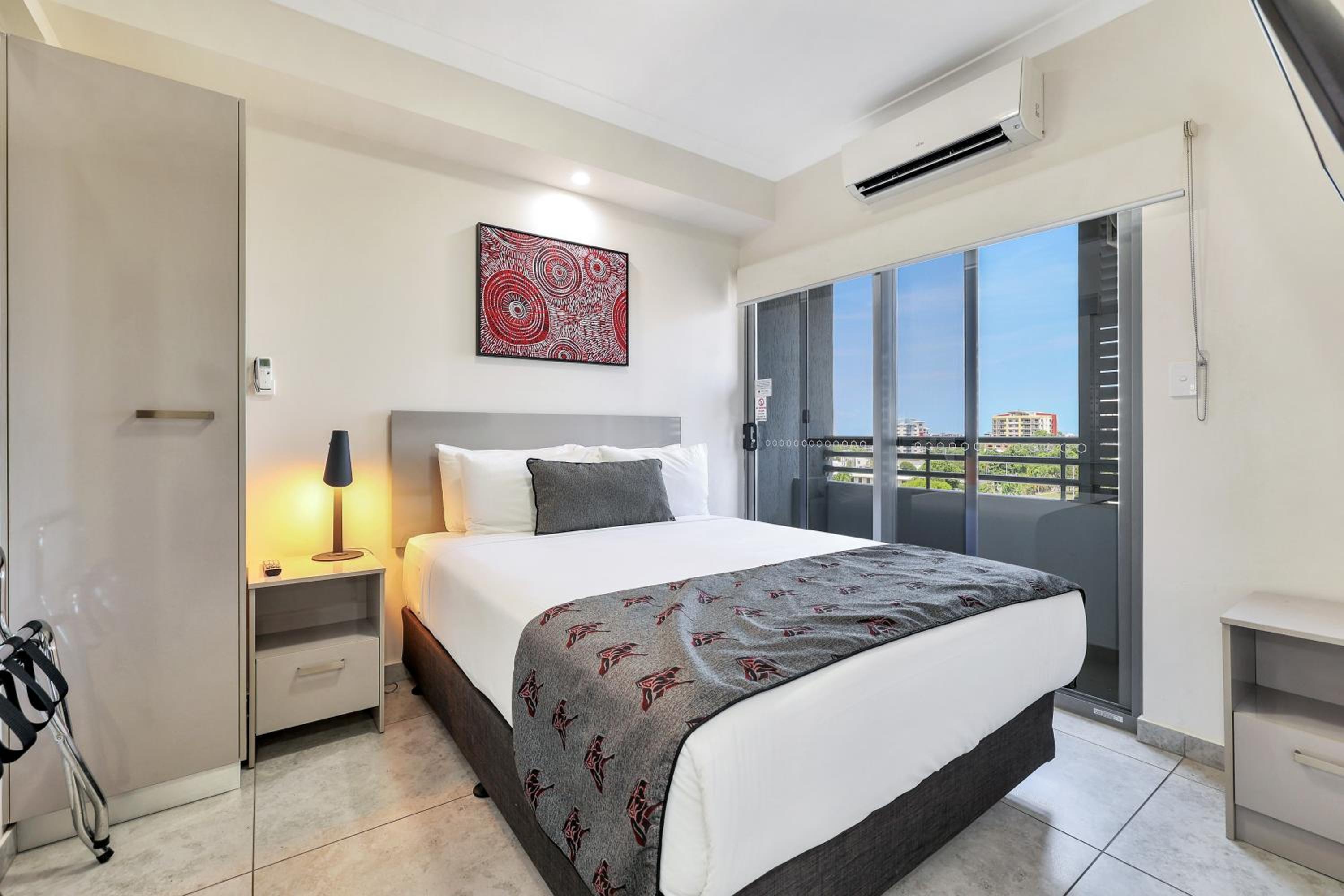 Premier Queen Suite