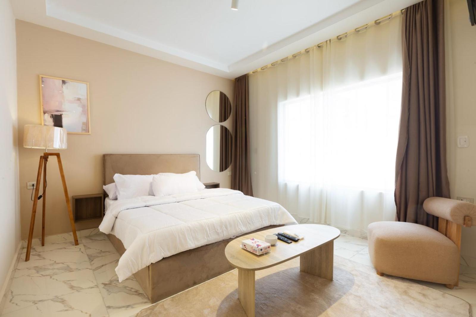Deluxe Double Room With Side Sea View