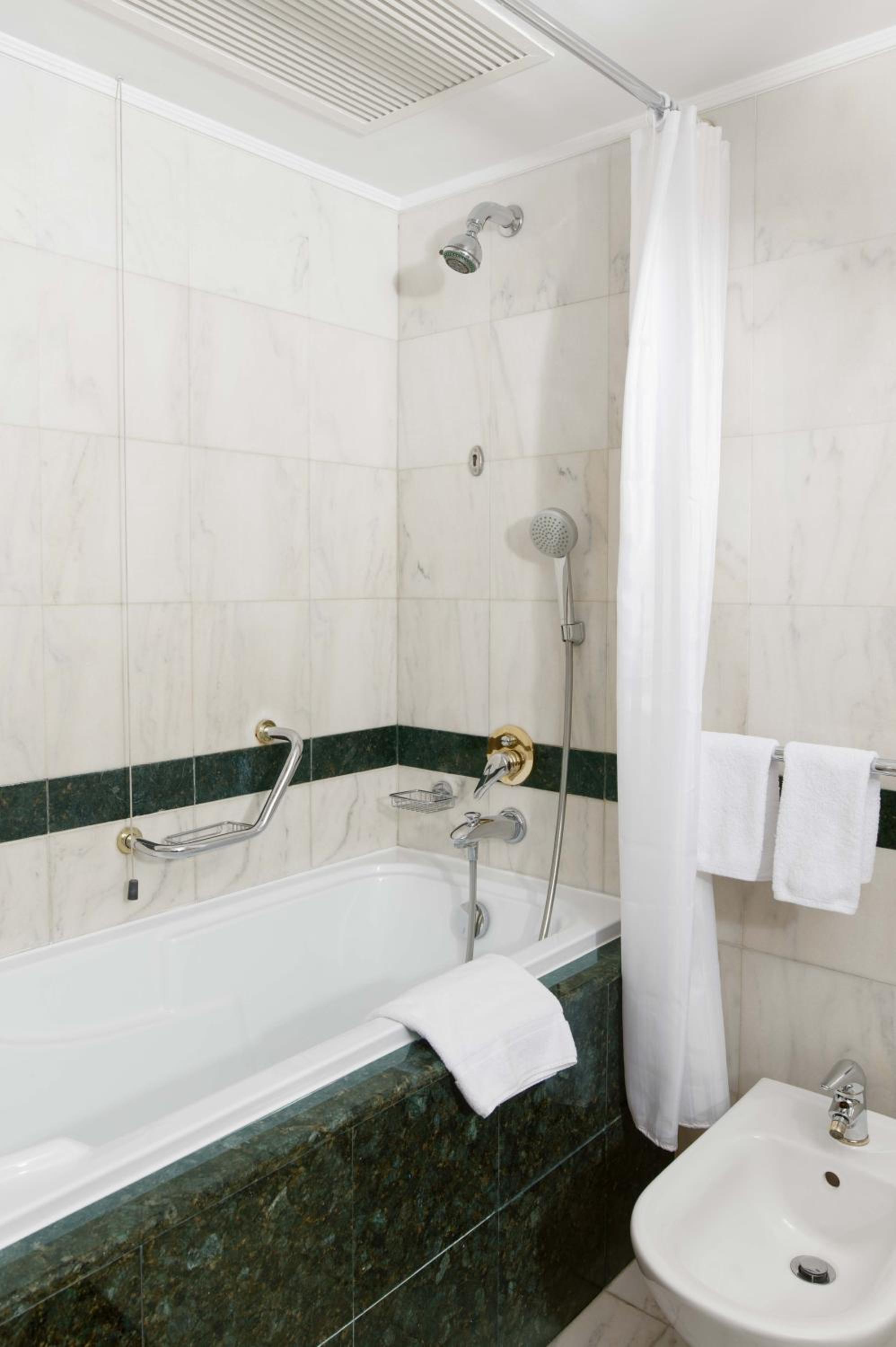 Deluxe Double Room - Photo 2