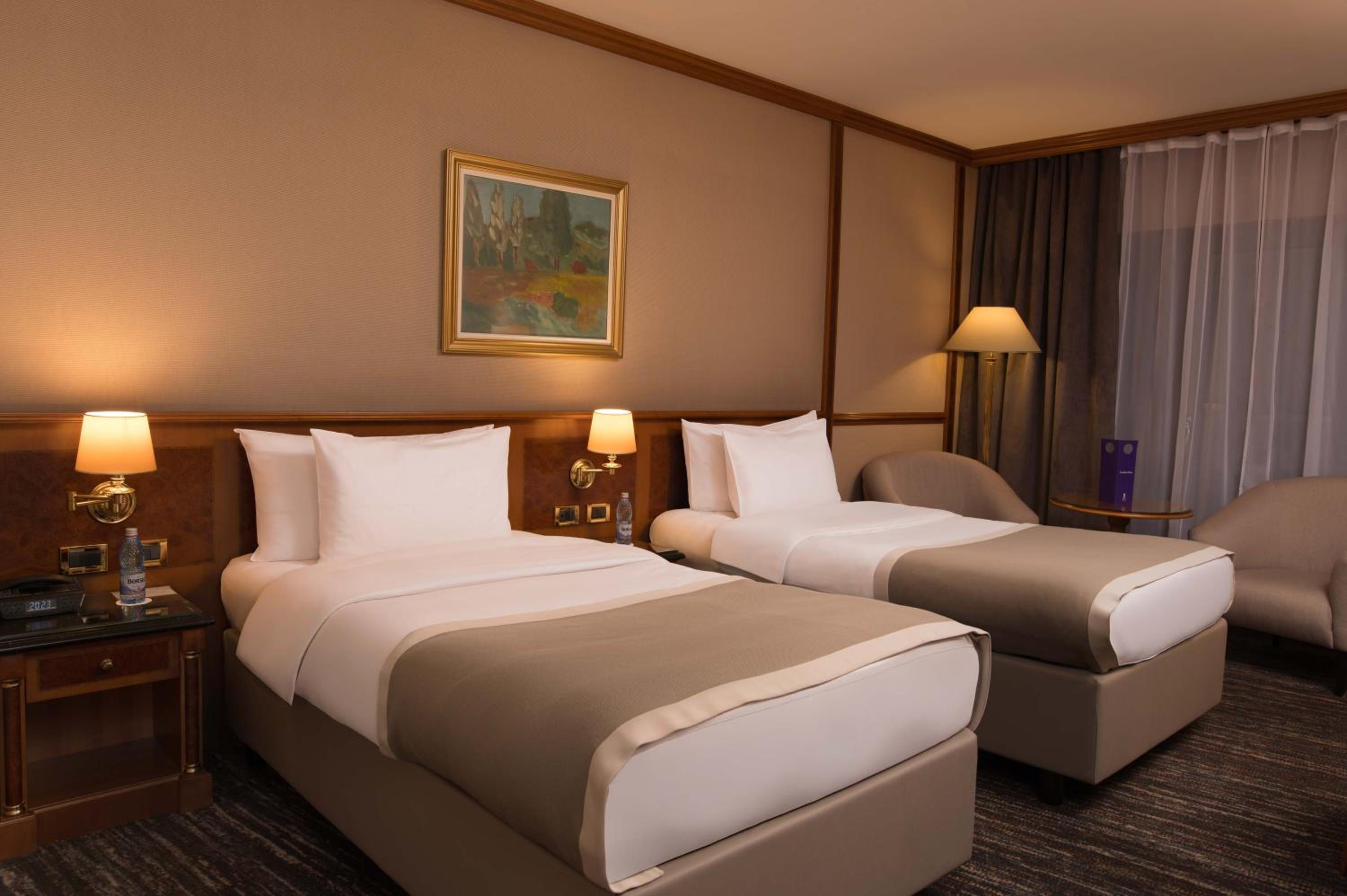 Superior Twin Room - Photo 3