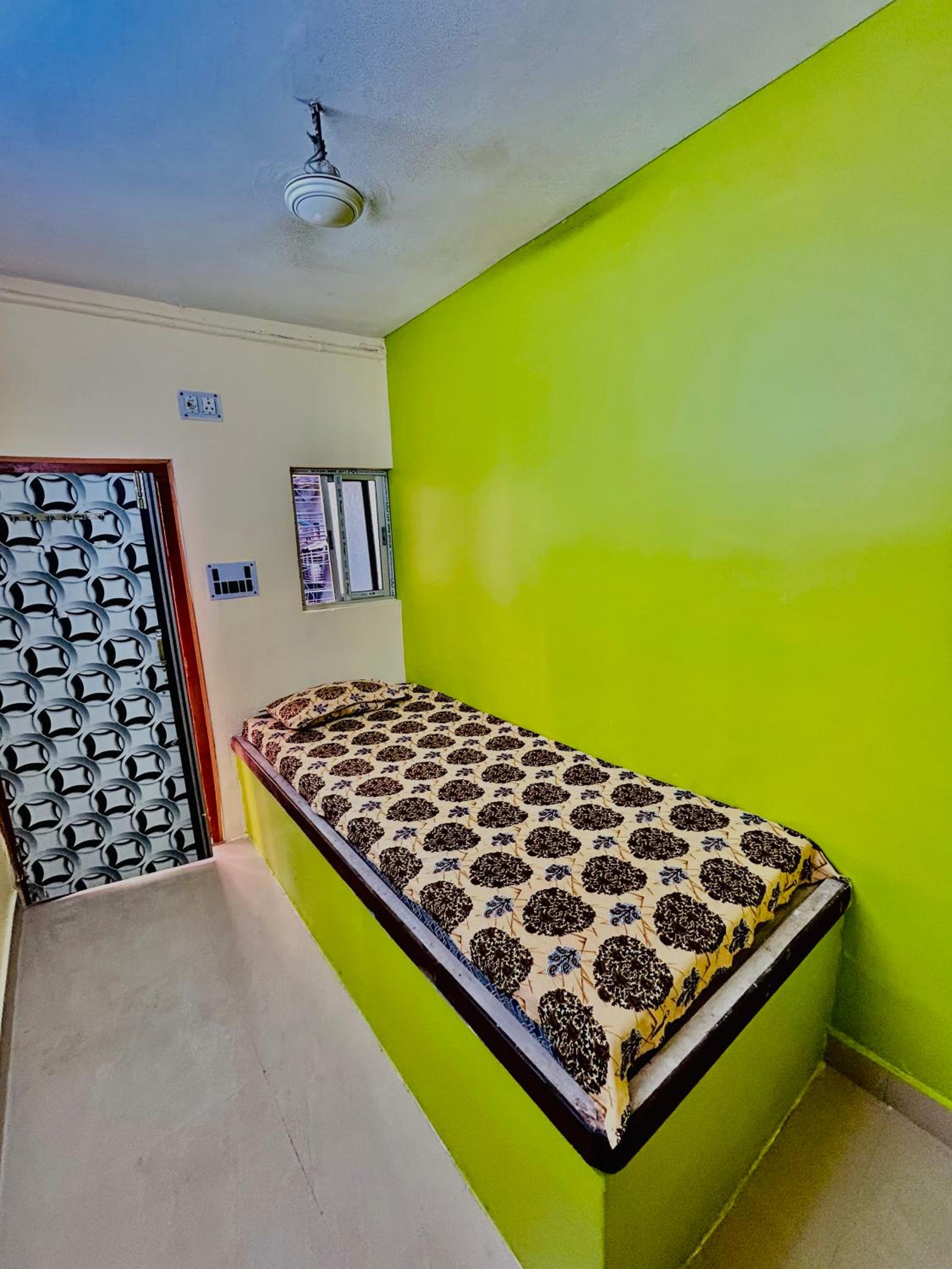 Single Room photo 1