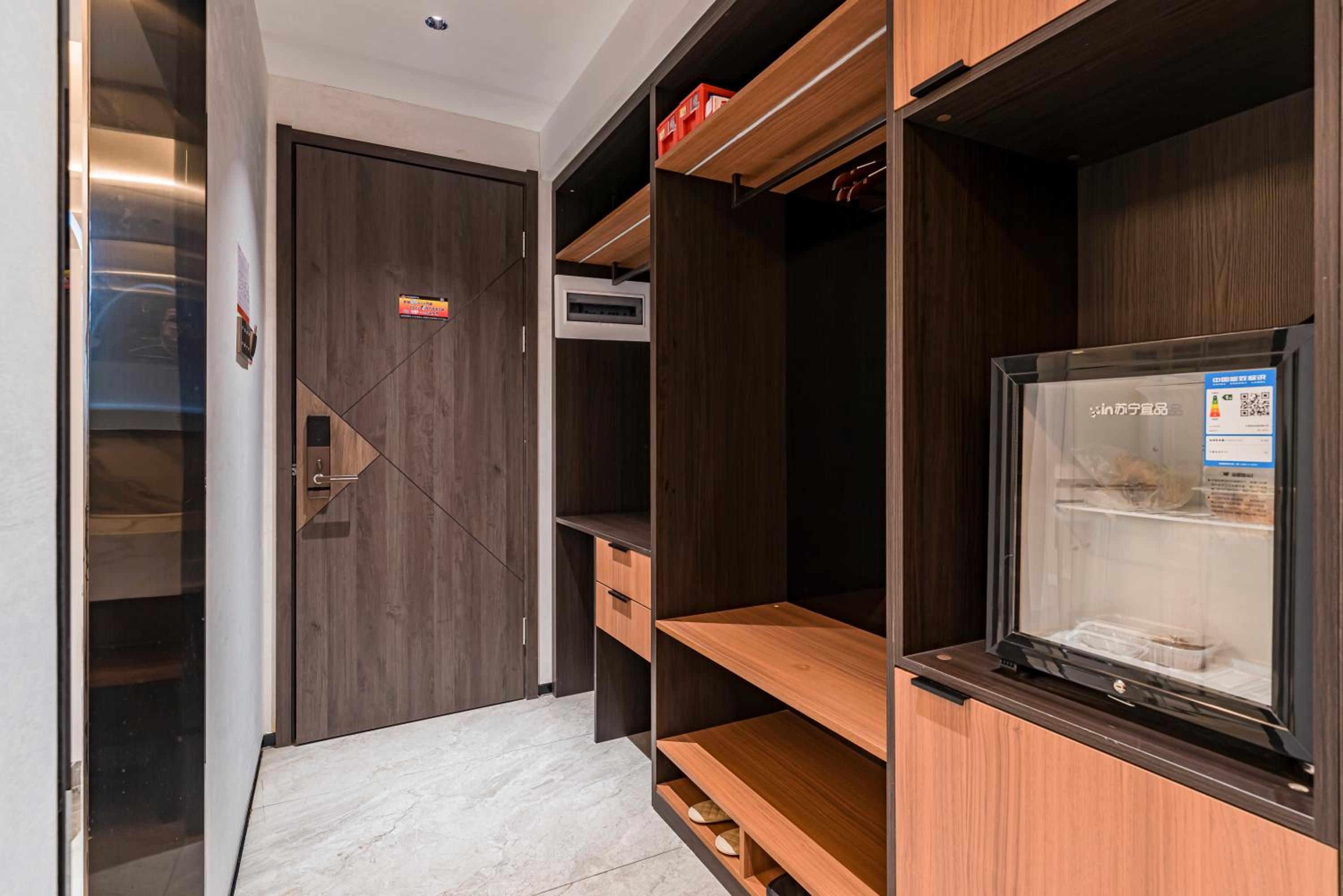 Business Twin Room photo 3