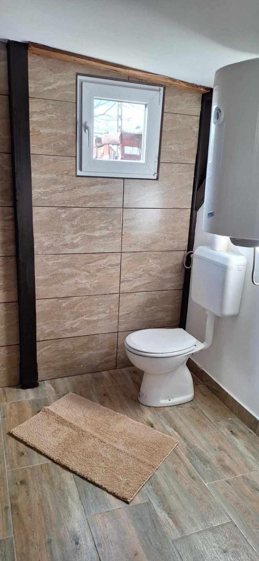 Double Room with Private Bathroom photo 3