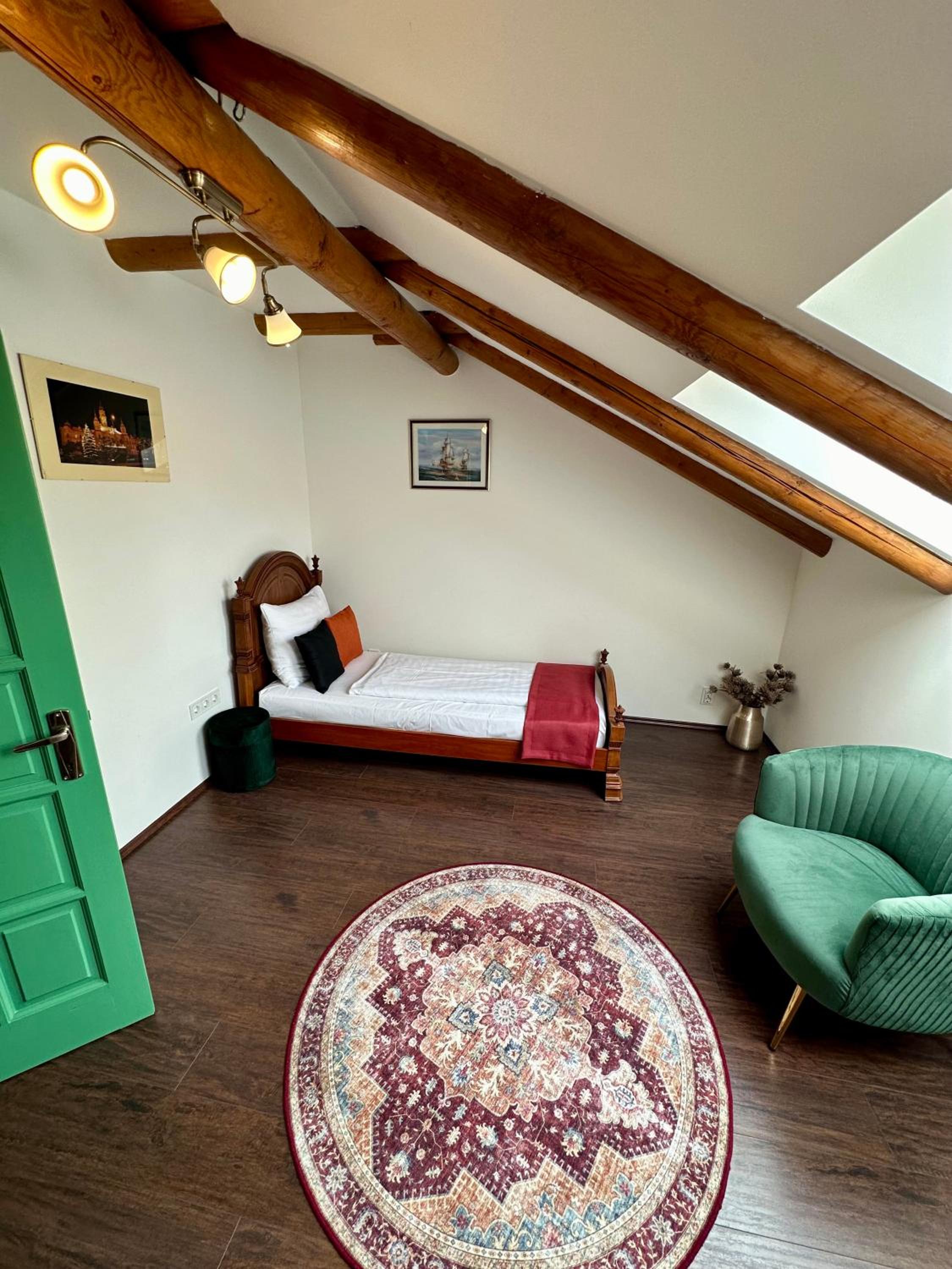 Single Room photo 2