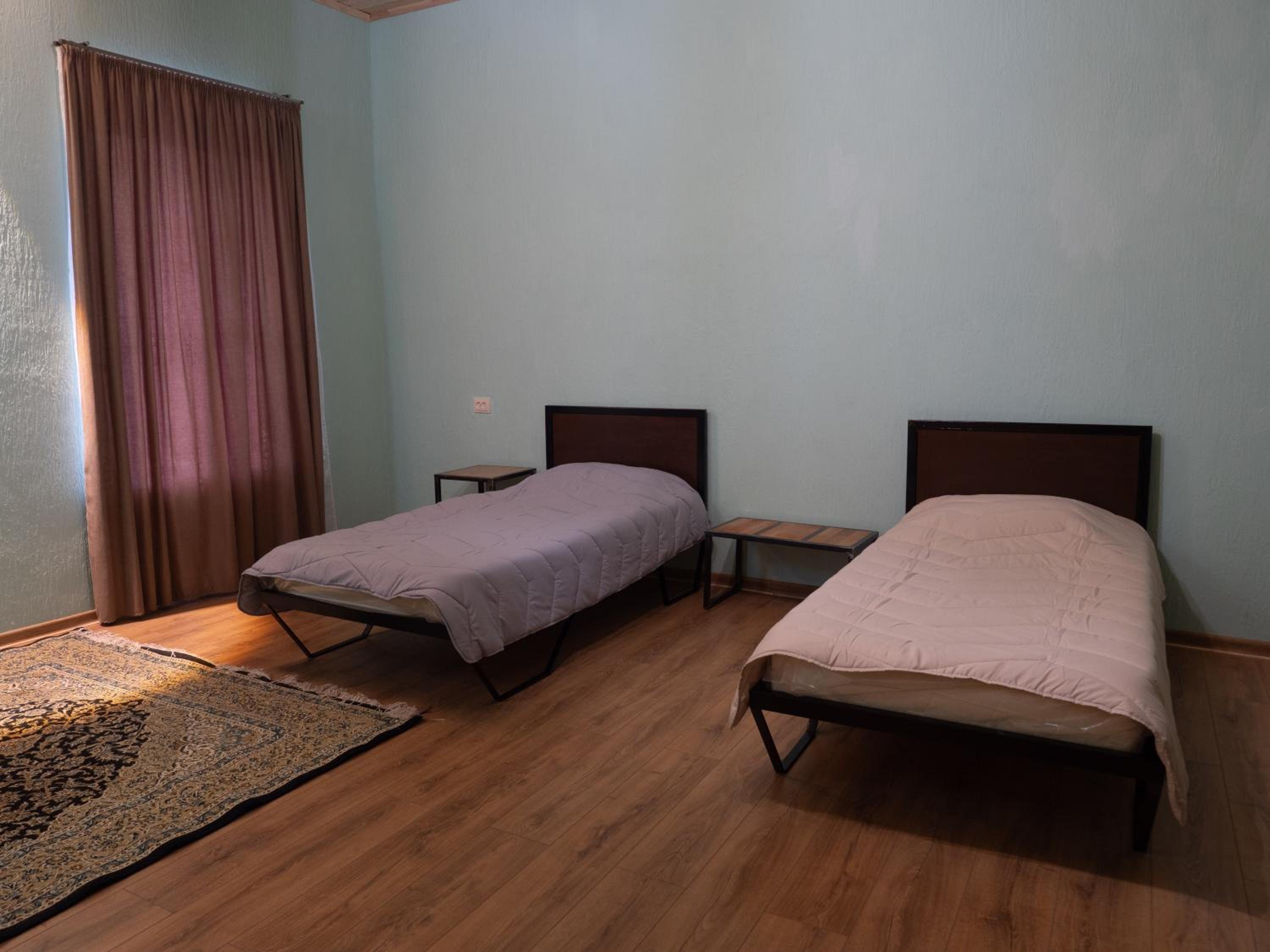 Two-Bedroom Apartment with Balcony photo 2
