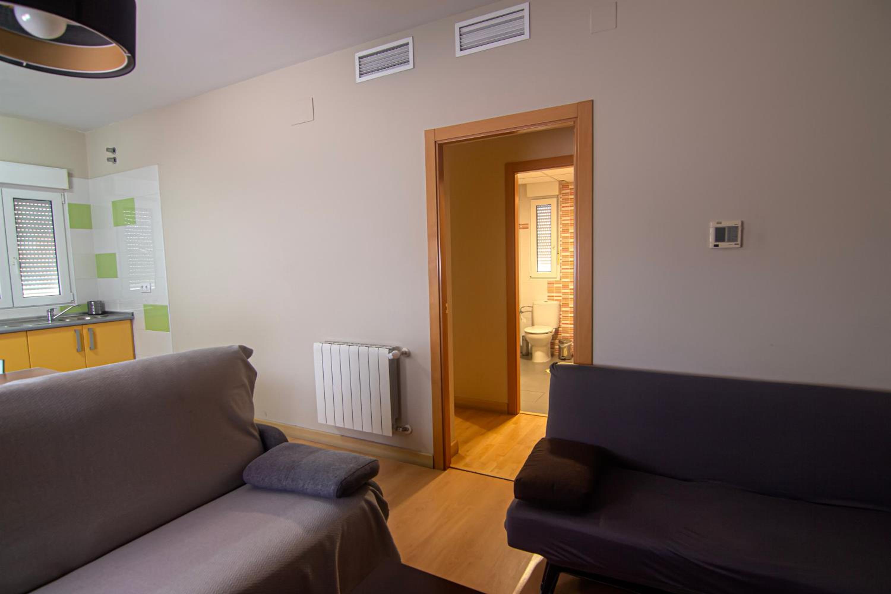 One-Bedroom Apartment photo 2