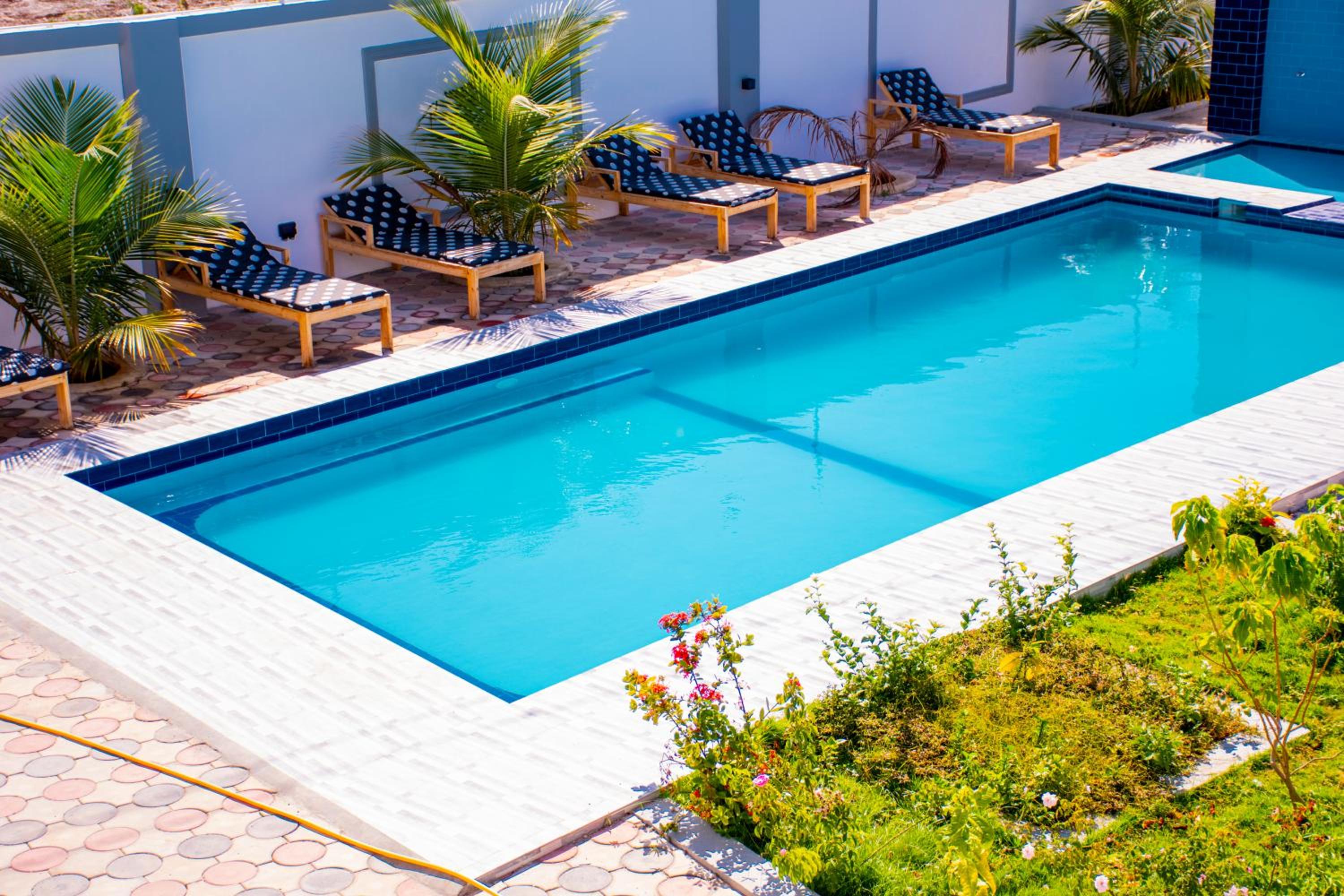 One-Bedroom Apartment With Pool View photo 3