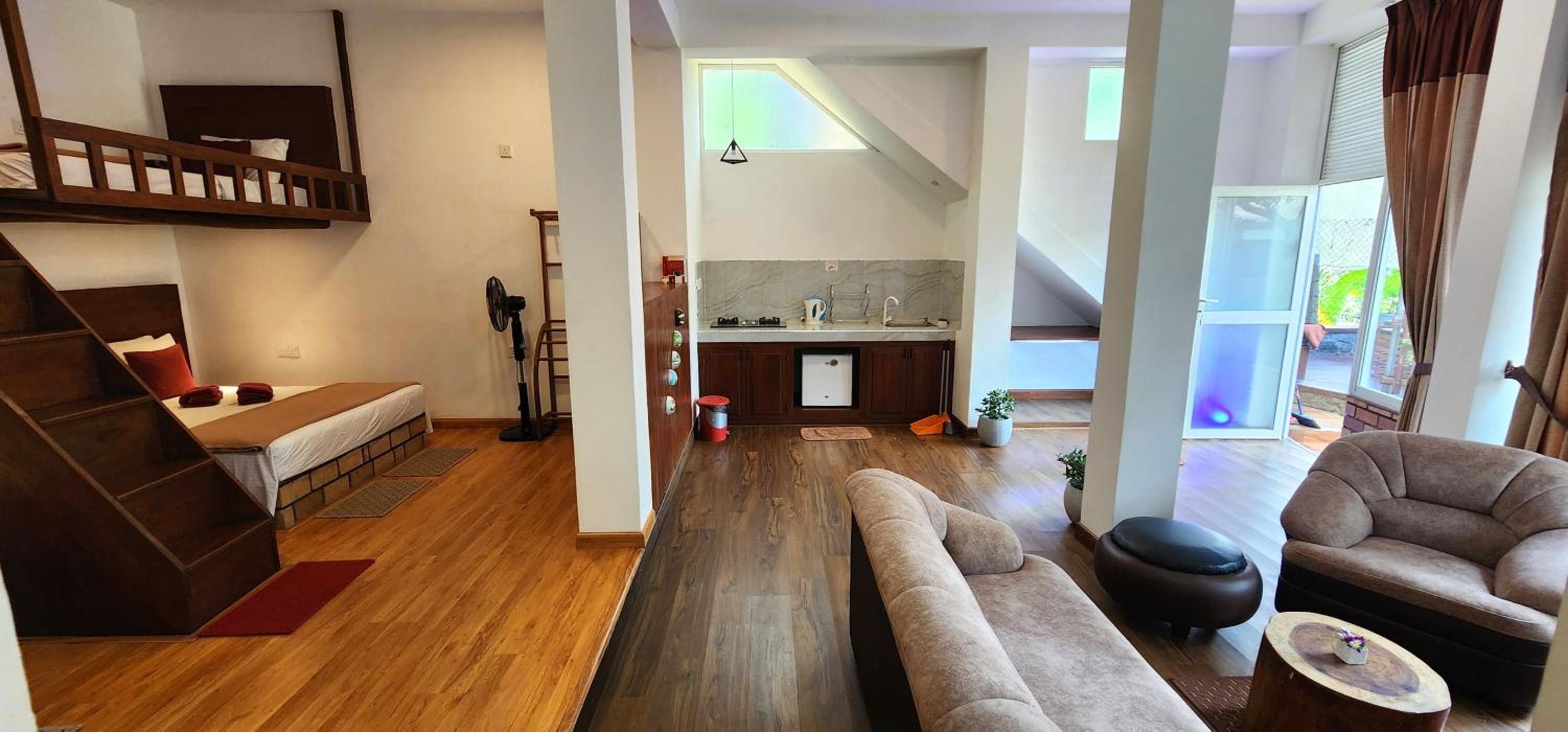 Villa photo 1