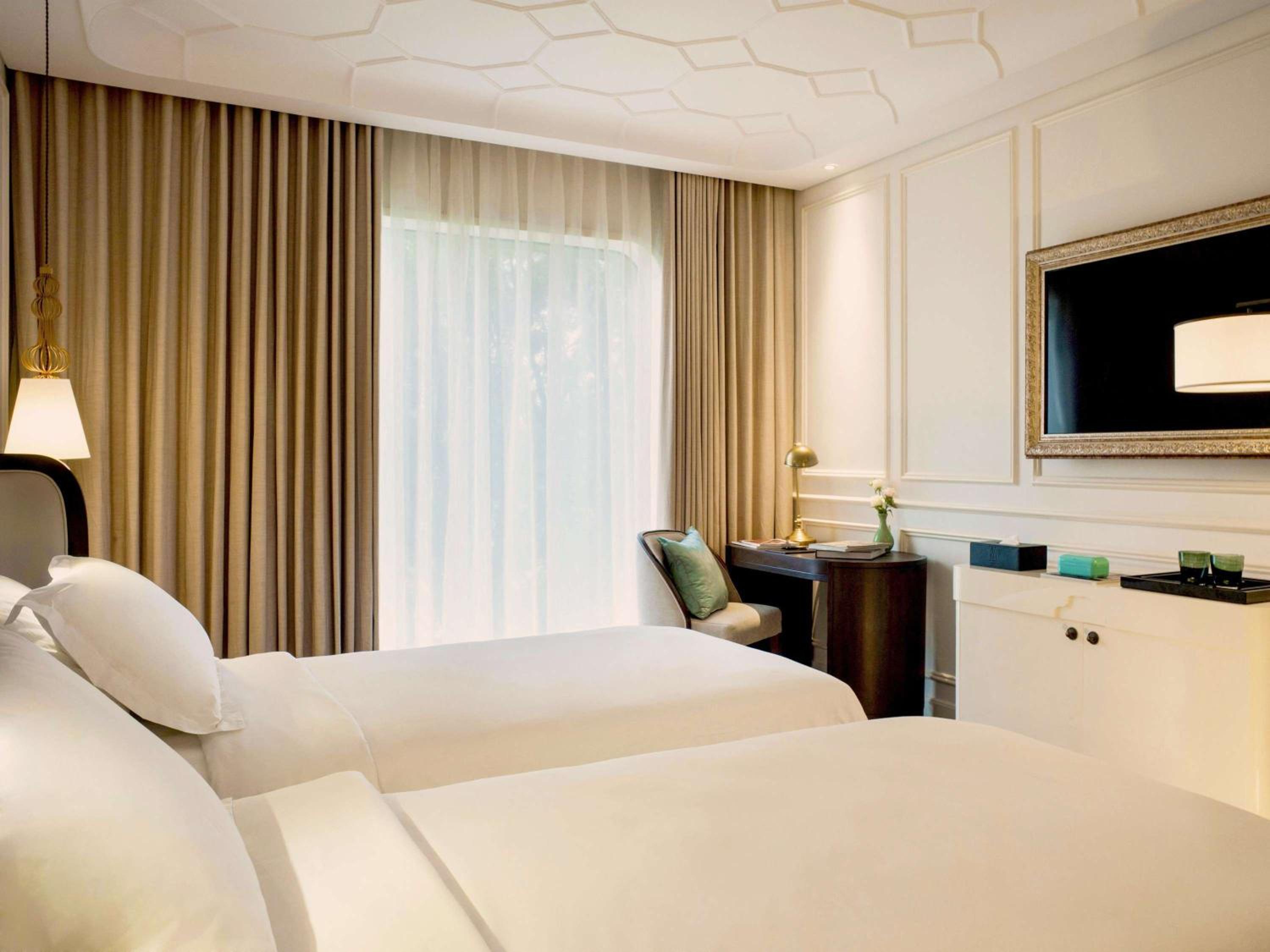Deluxe Room, 2 Single Size Beds, City View photo 2