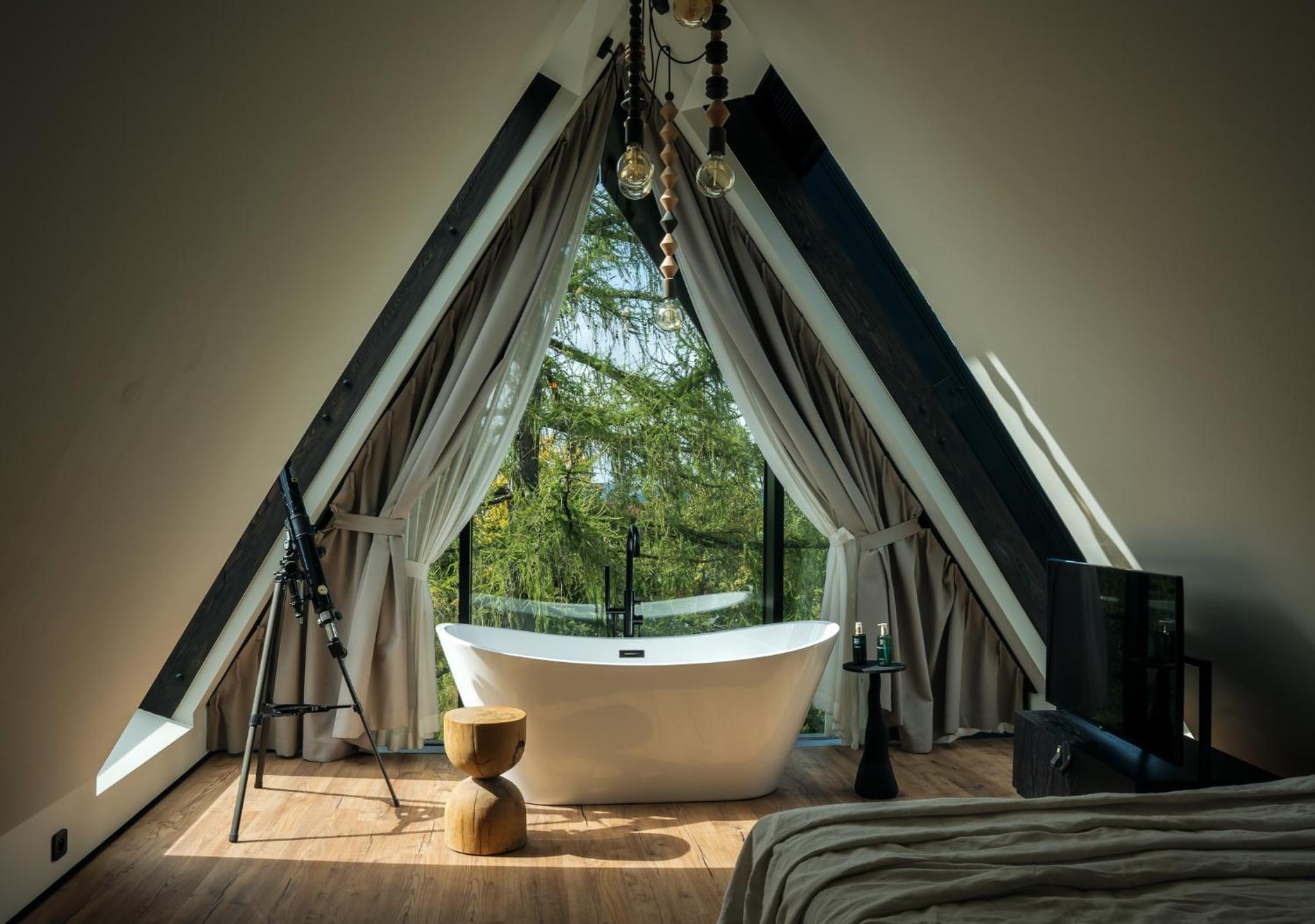 Deluxe Double Room with Bath